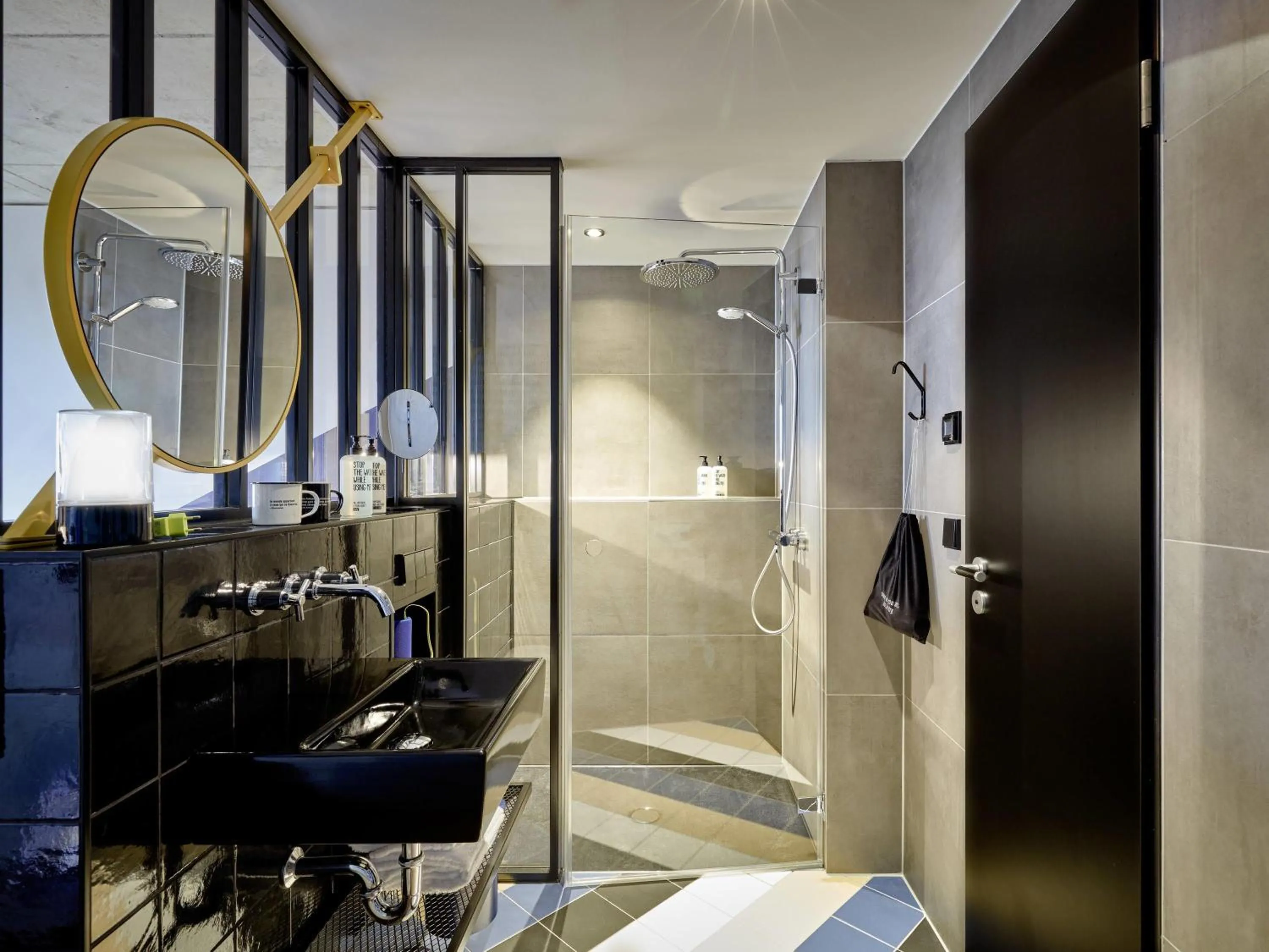 Bedroom in 25hours Hotel Das Tour