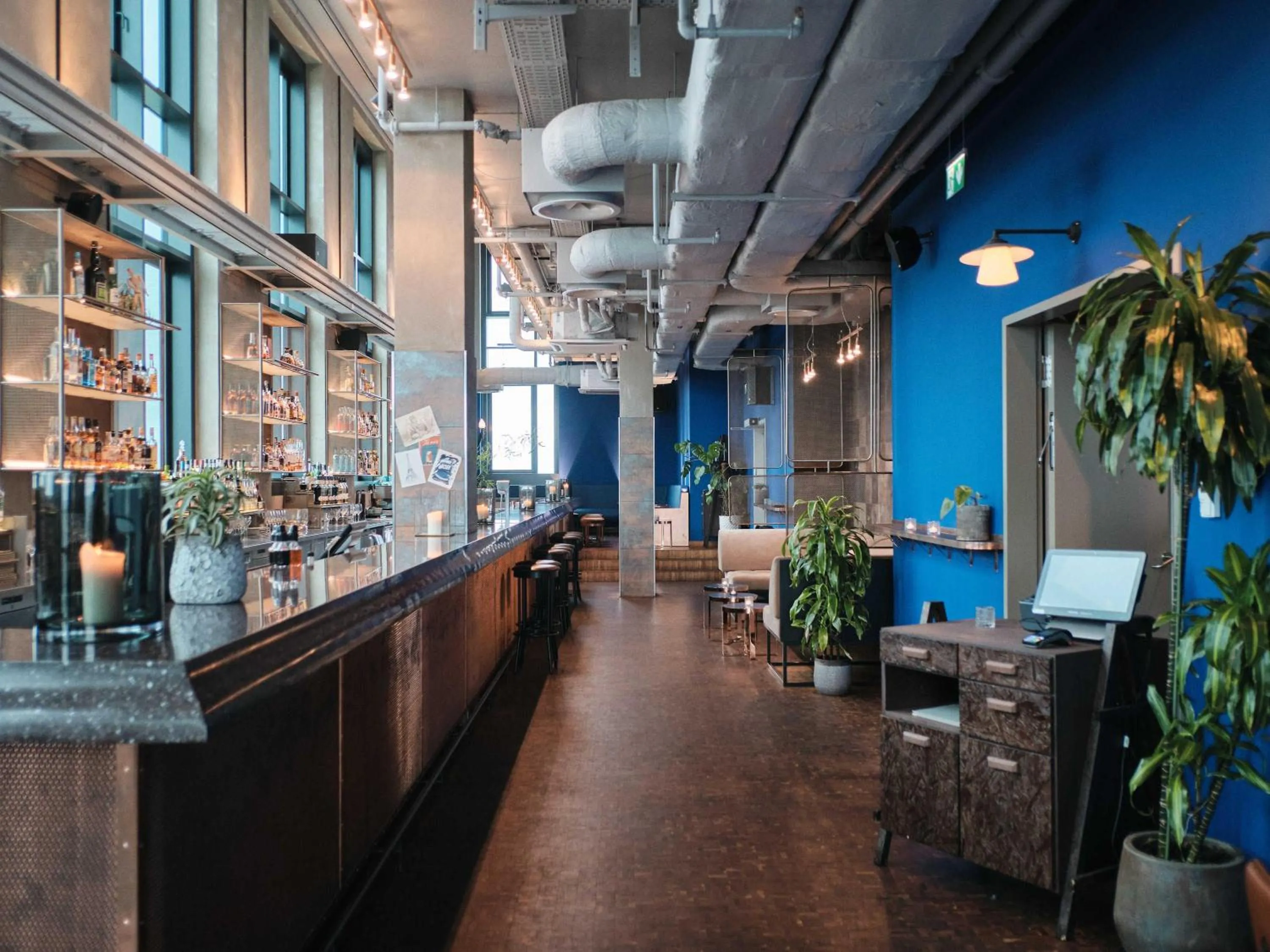 Lounge or bar in 25hours Hotel Das Tour