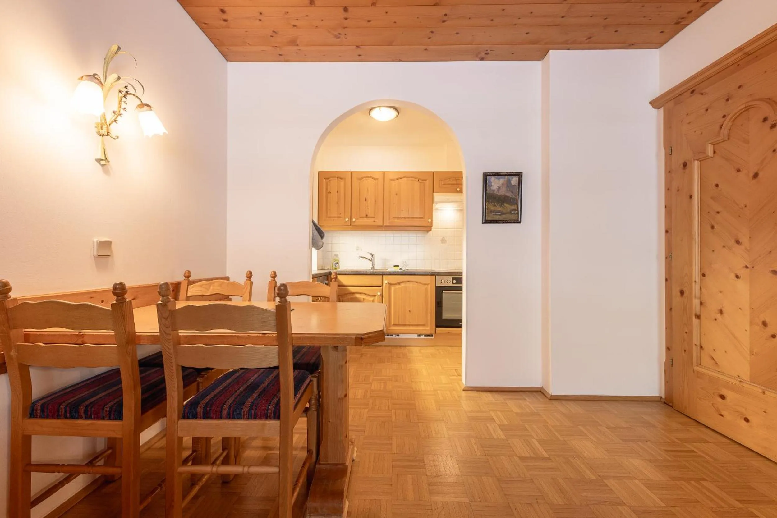 Kitchen or kitchenette in Aparthaus Camping Stubai