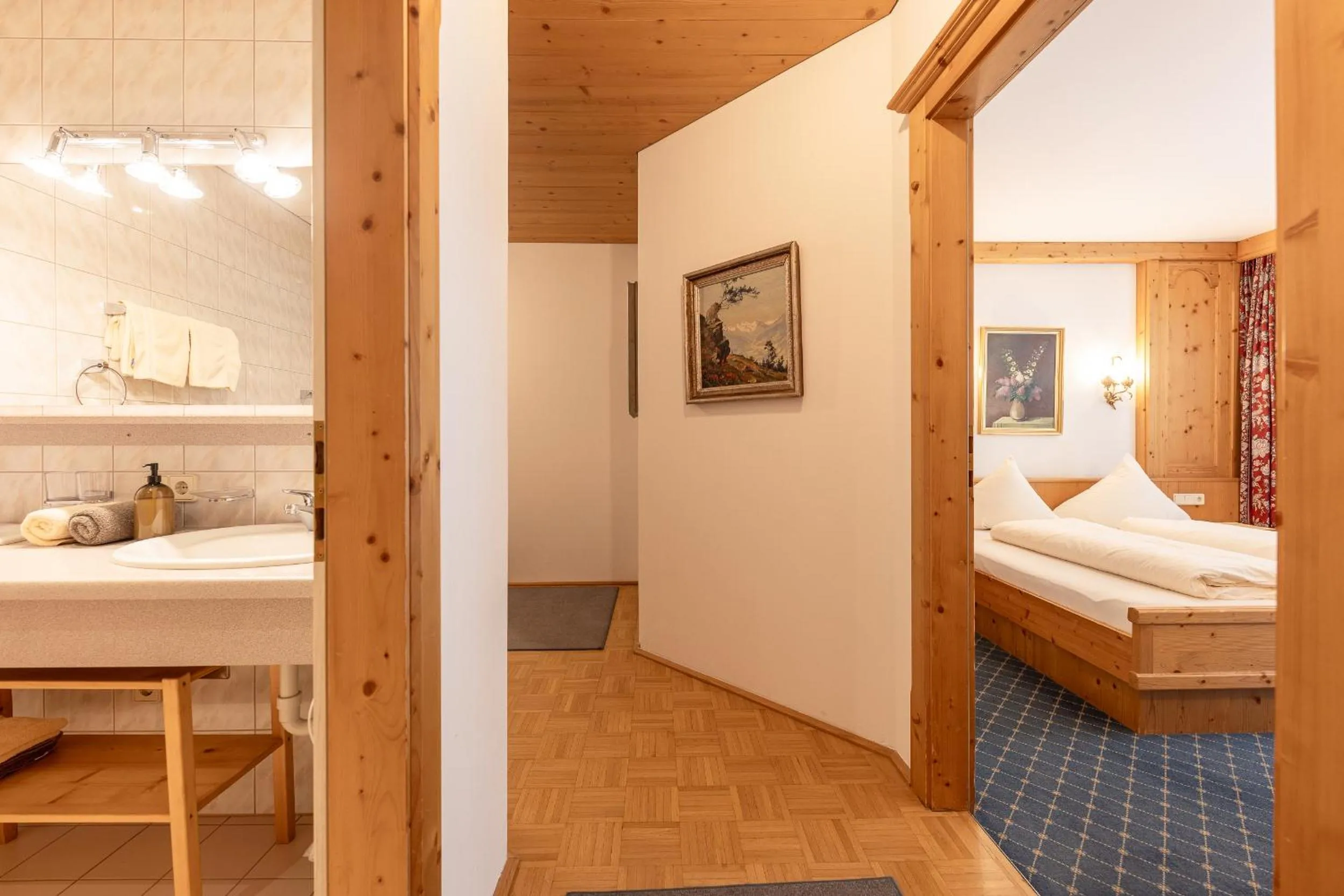 Photo of the whole room, Bed in Aparthaus Camping Stubai