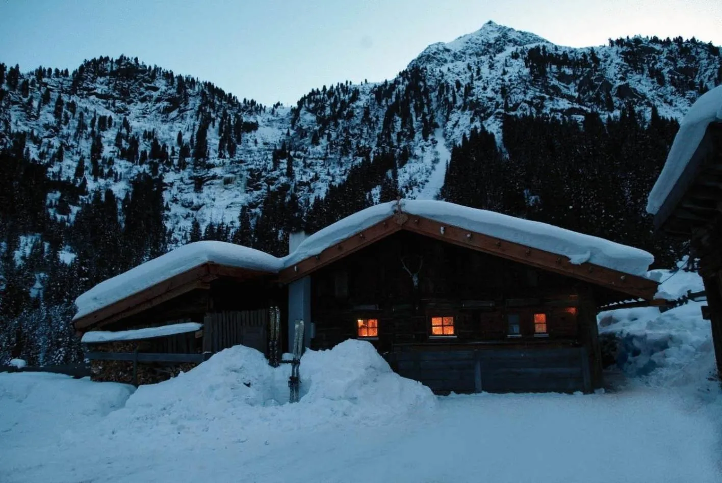 Facade/entrance in Aparthaus Camping Stubai