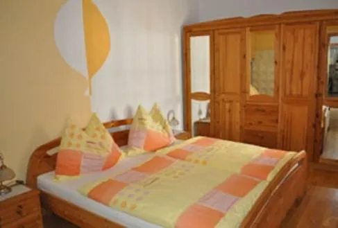 Bedroom, Bed in Arkadenhof Kurtz