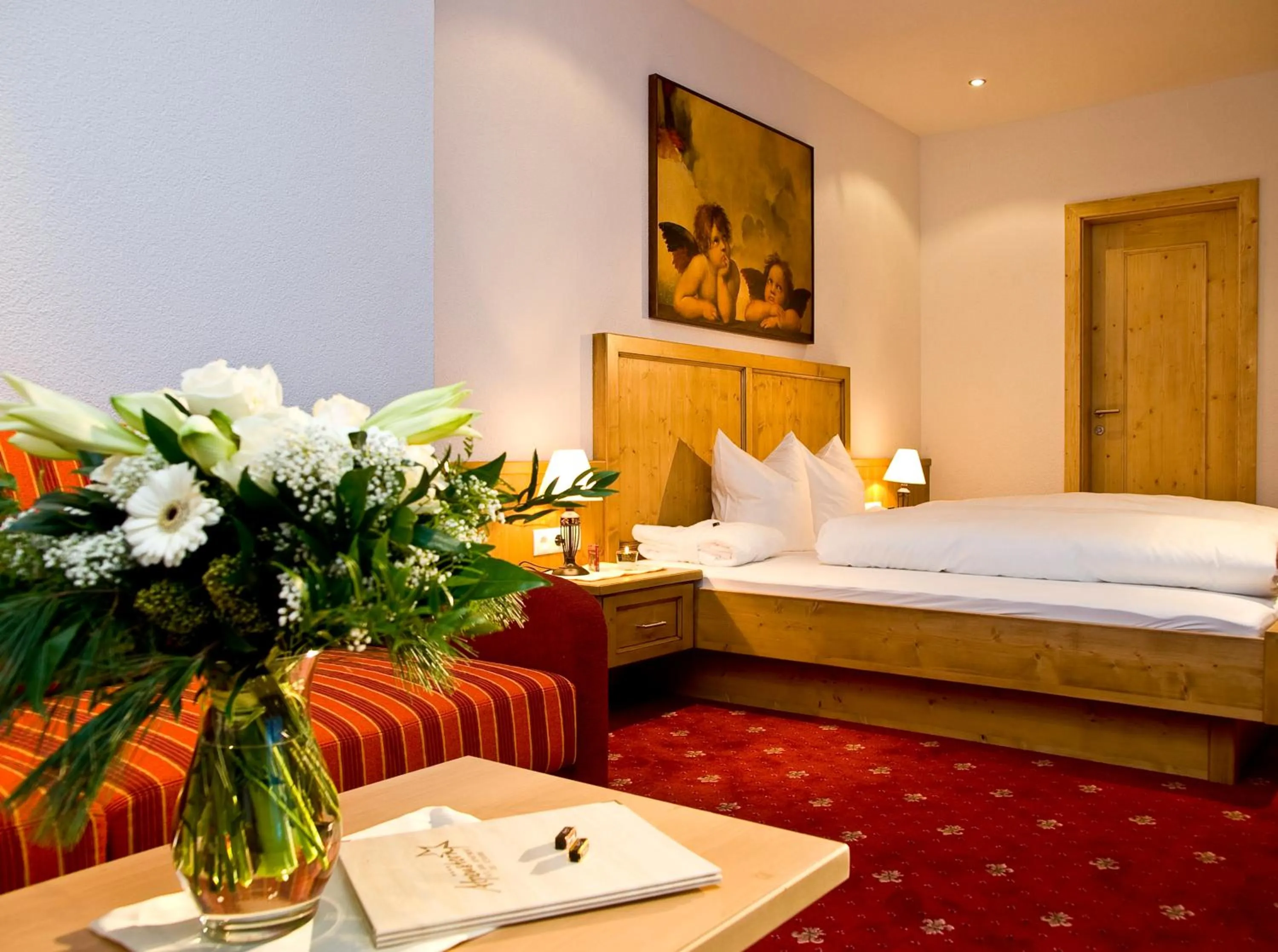 Photo of the whole room, Bed in Alpenstern - Sommer Silvretta Card Premium inklusive!