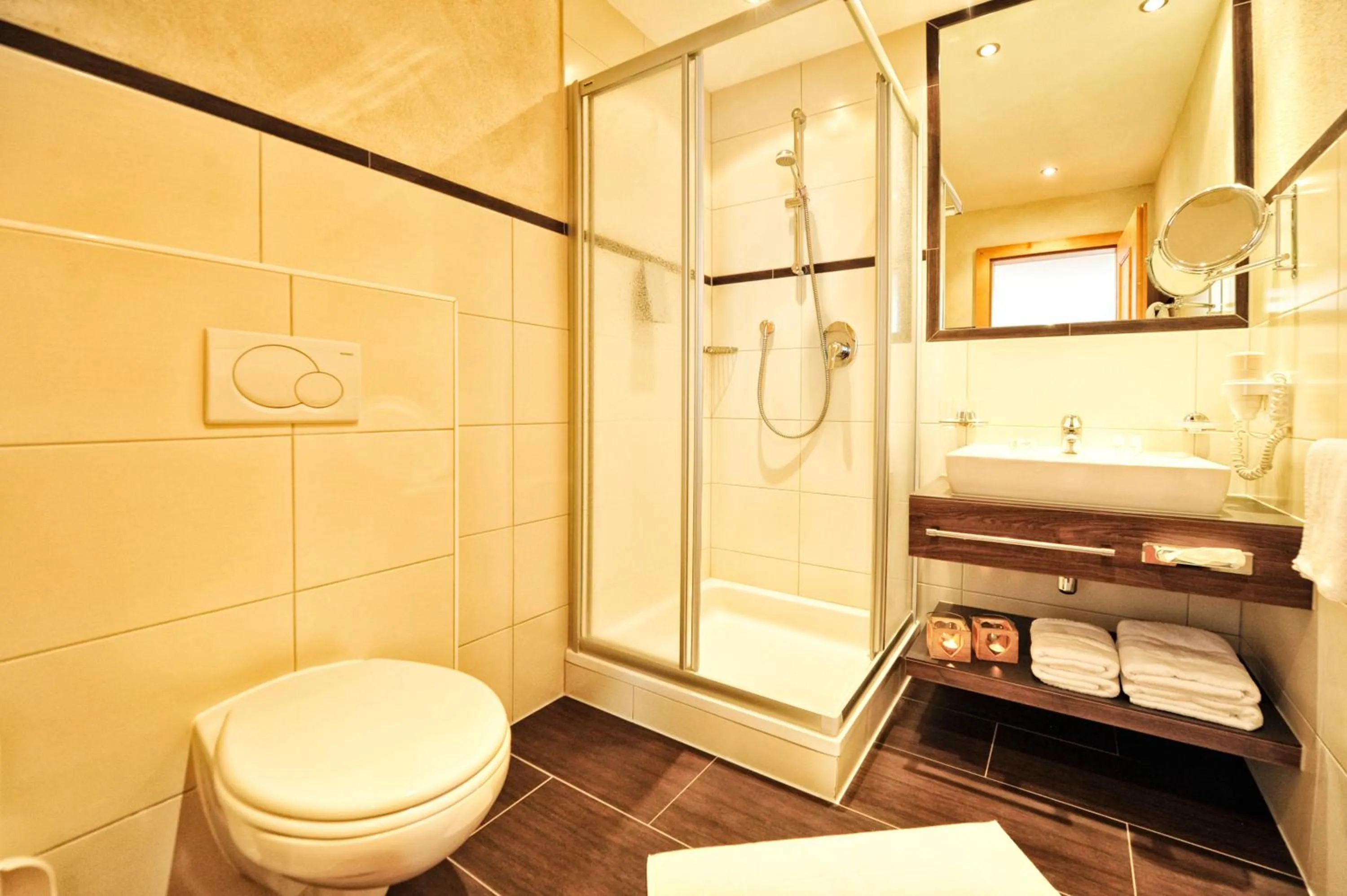 Staff in Alpenstern - Sommer Silvretta Card Premium inklusive!