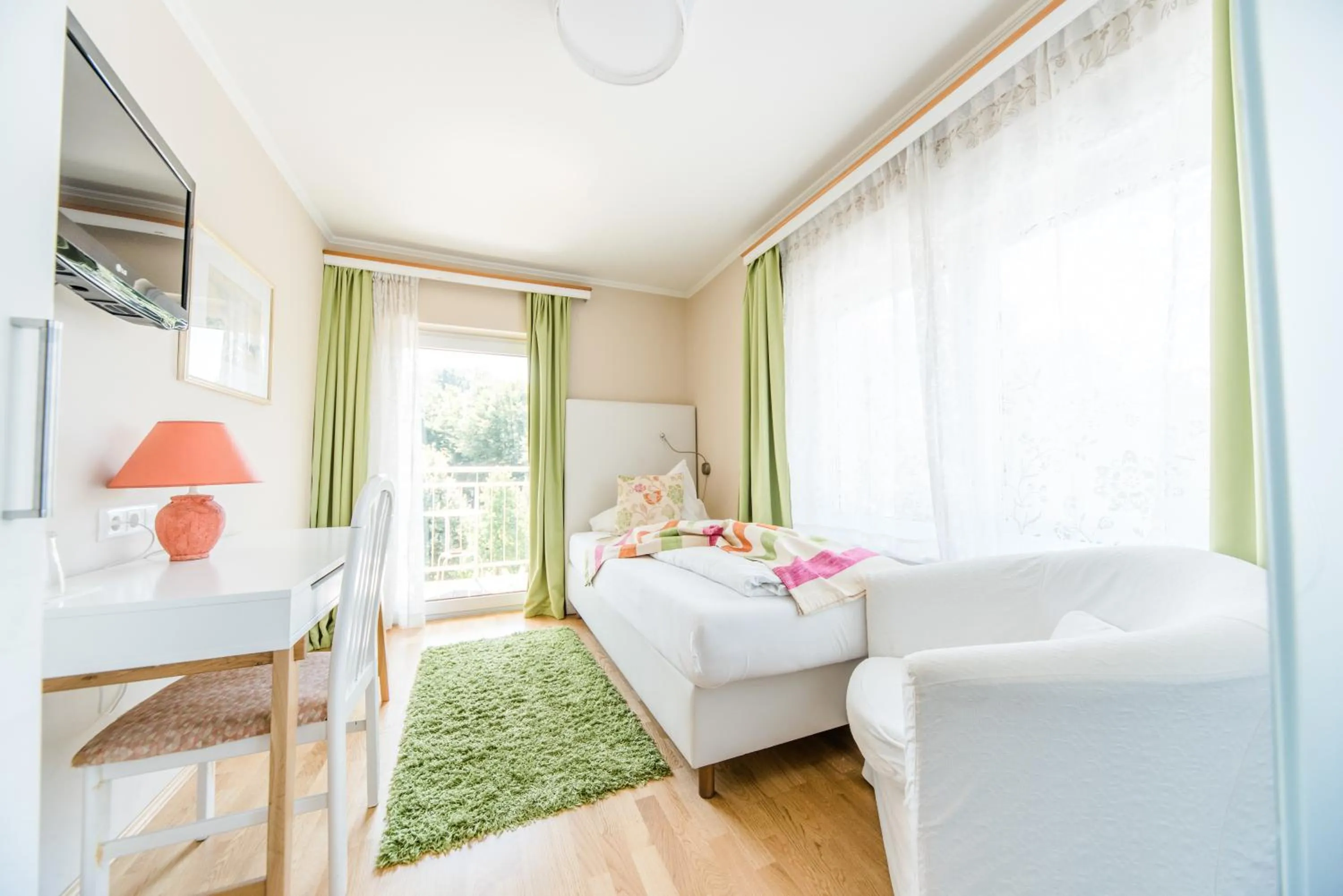 Photo of the whole room, Bed in Hotel St. Hubertushof