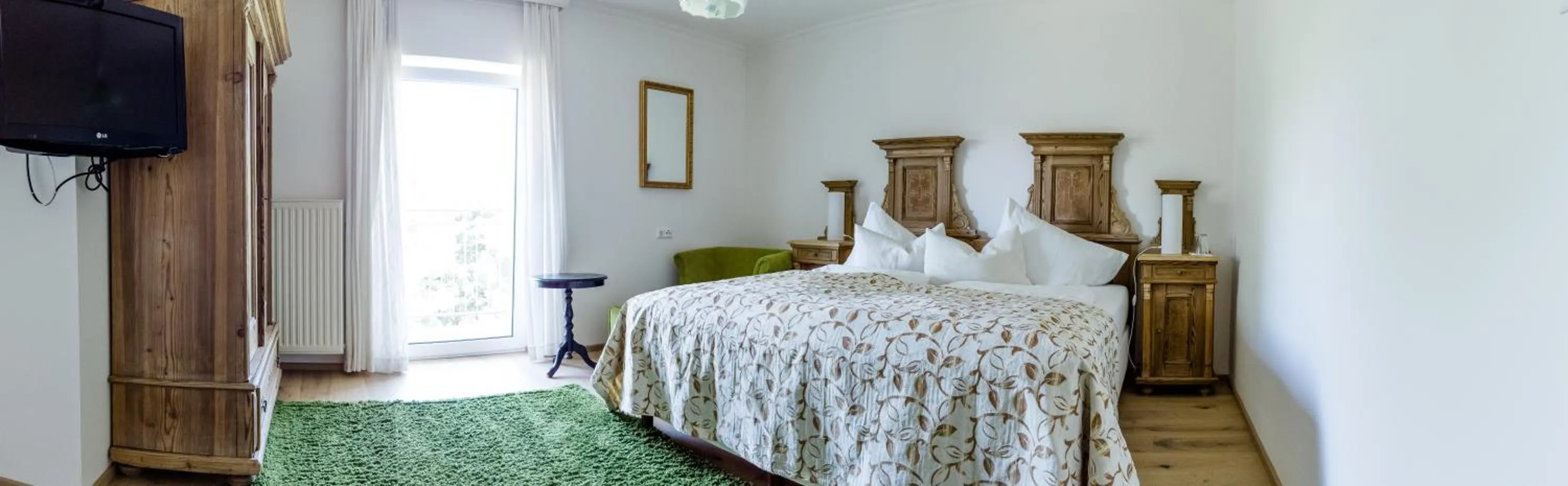 Photo of the whole room, Bed in Hotel St. Hubertushof