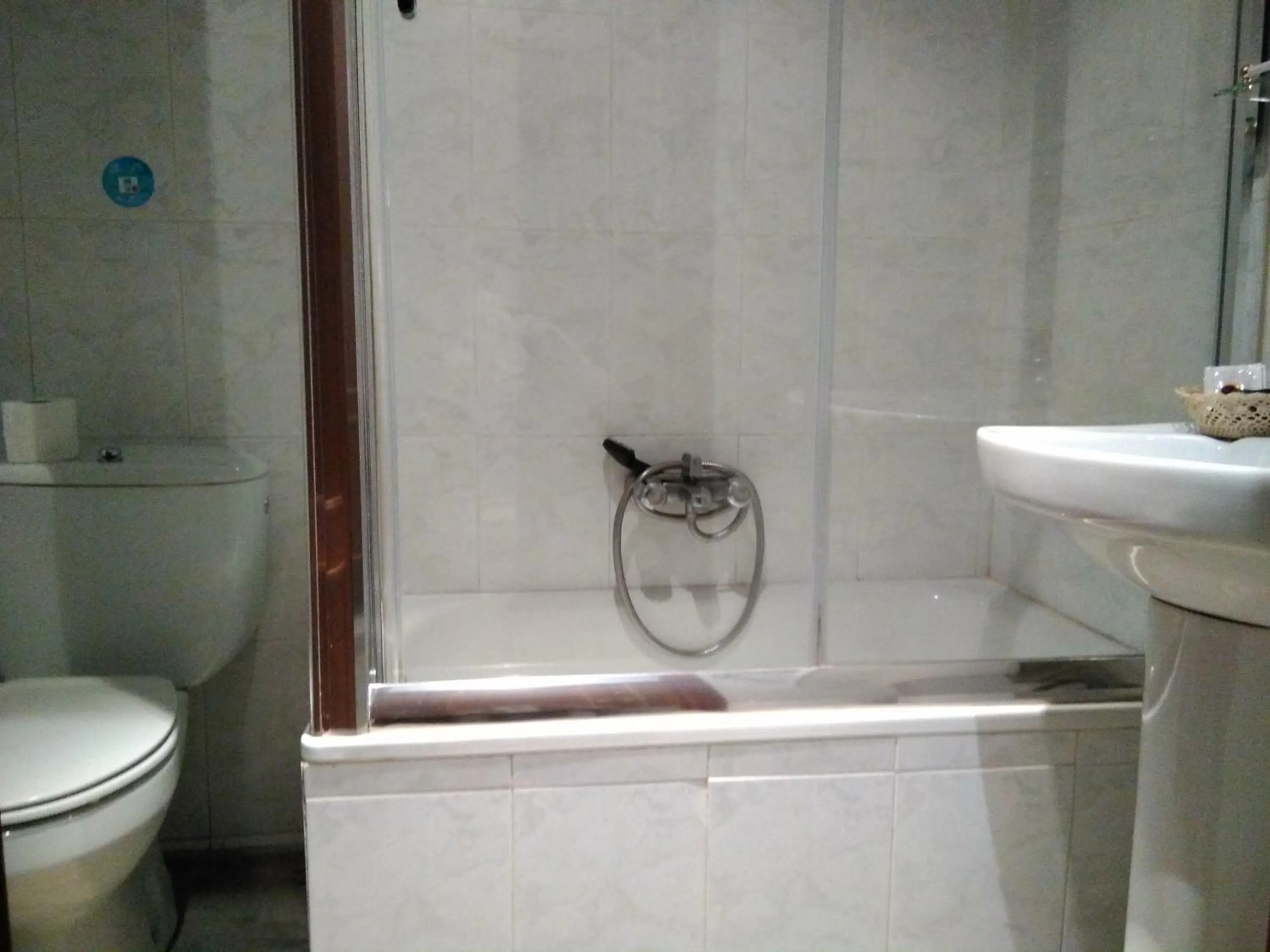 Shower in Hostal Jemasaca-Palma61