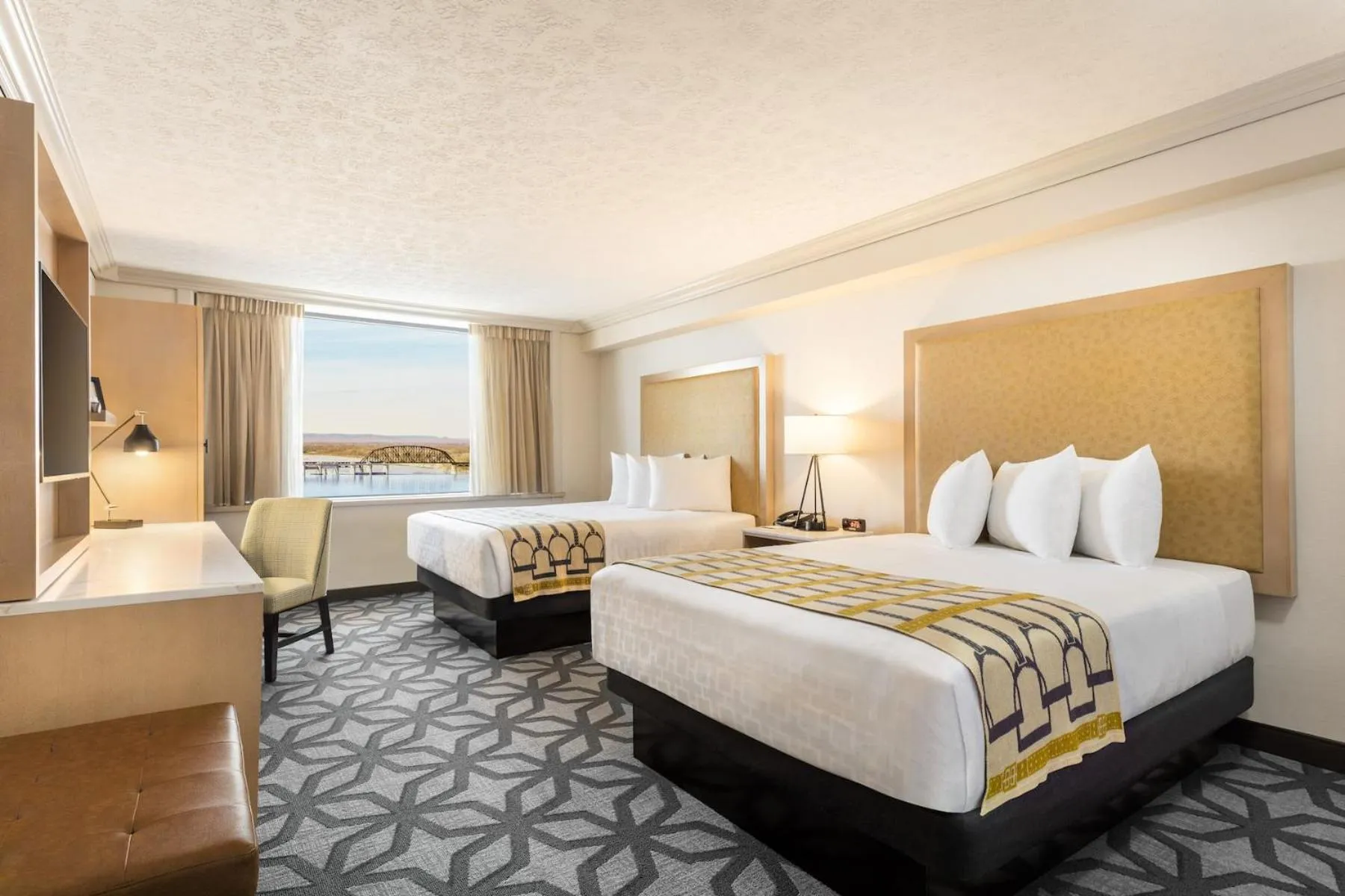 Bedroom, Bed in Galt House Hotel, A Trademark Collection Hotel