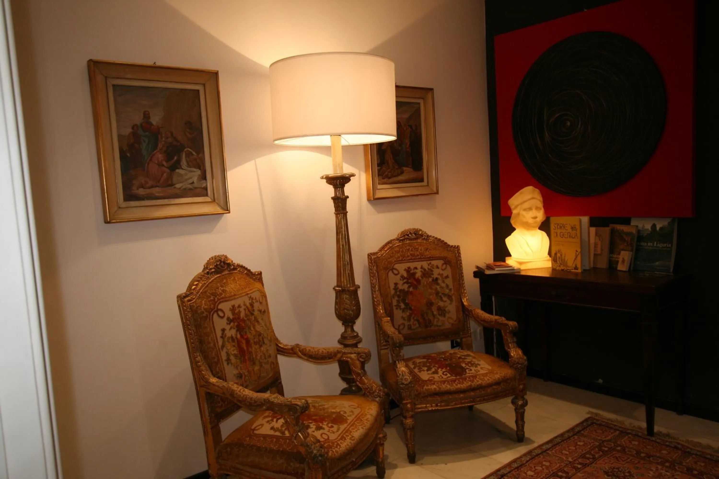 Communal lounge/ TV room in Bb Tube