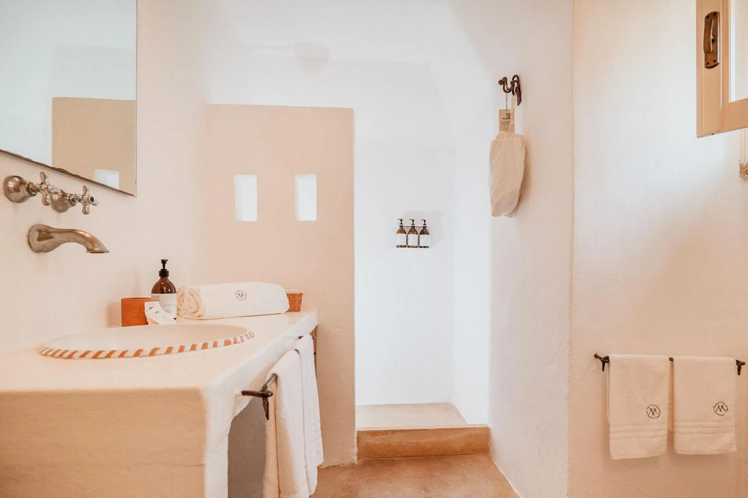 Bathroom in Masseria Li Foggi