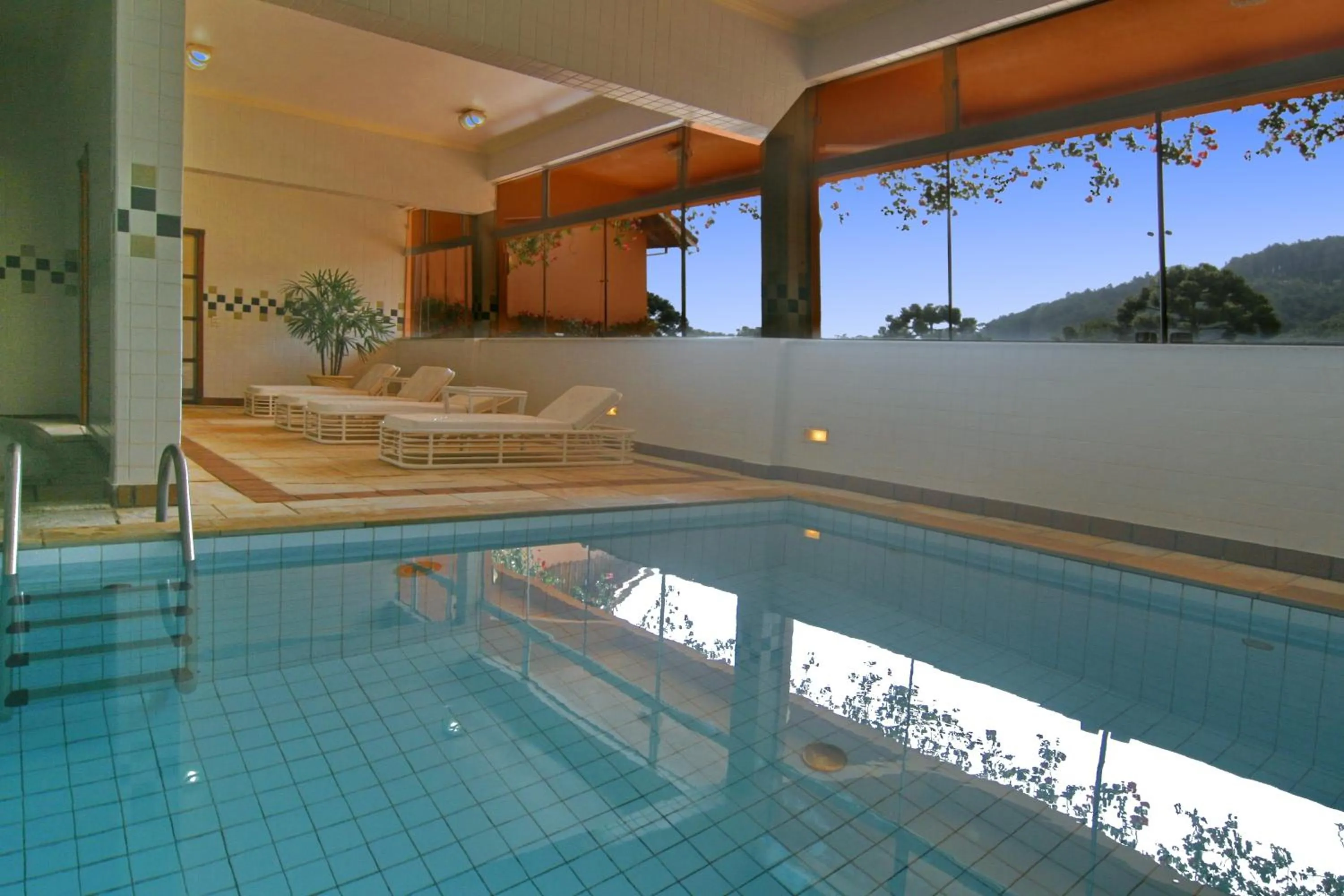 Swimming pool in Hotel & Spa Saint Michel