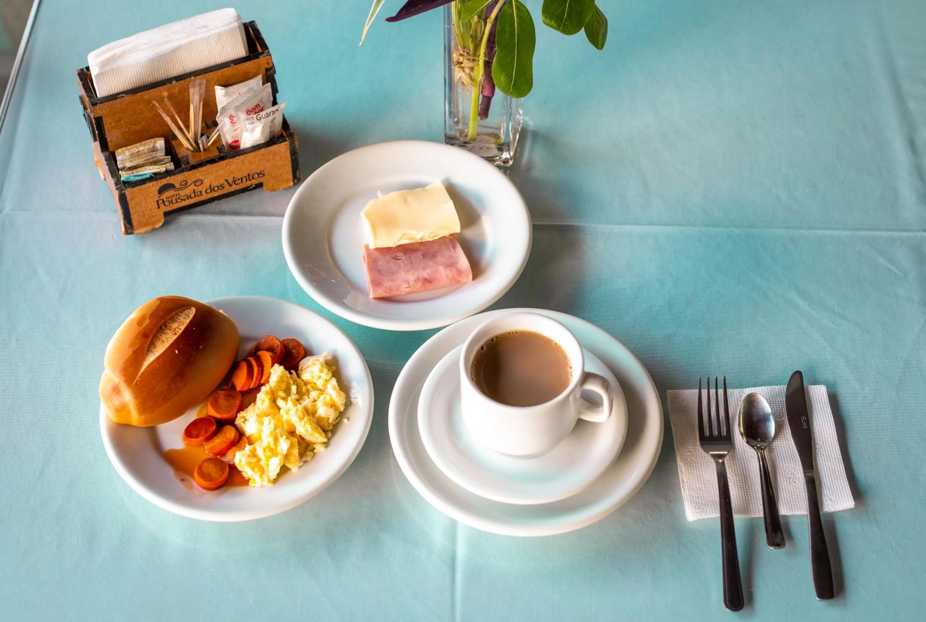 Continental breakfast in Hotel Pousada Dos Ventos