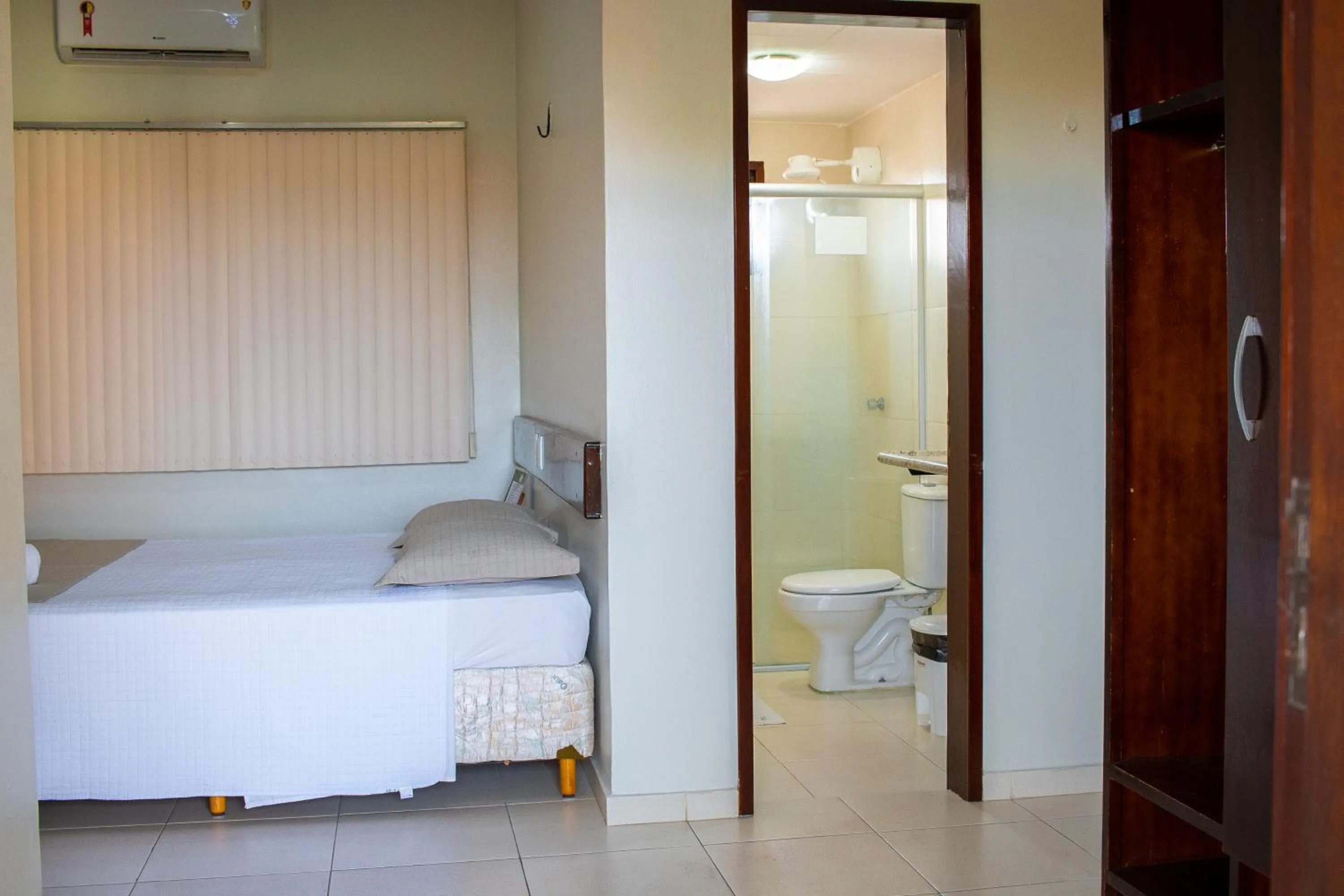 Photo of the whole room, Bed in Hotel Pousada Dos Ventos