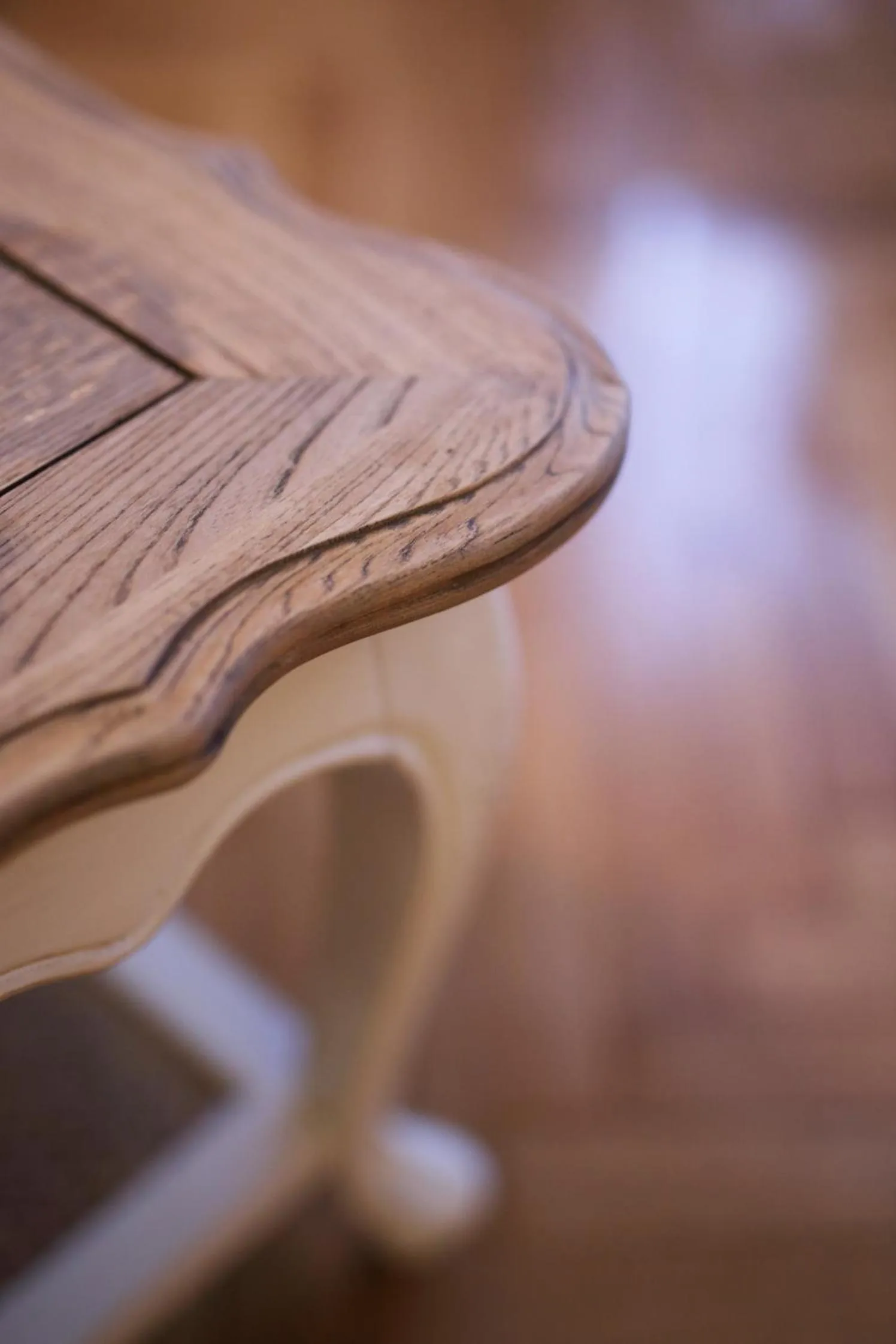 Decorative detail in V1935 Luxurious Apartments