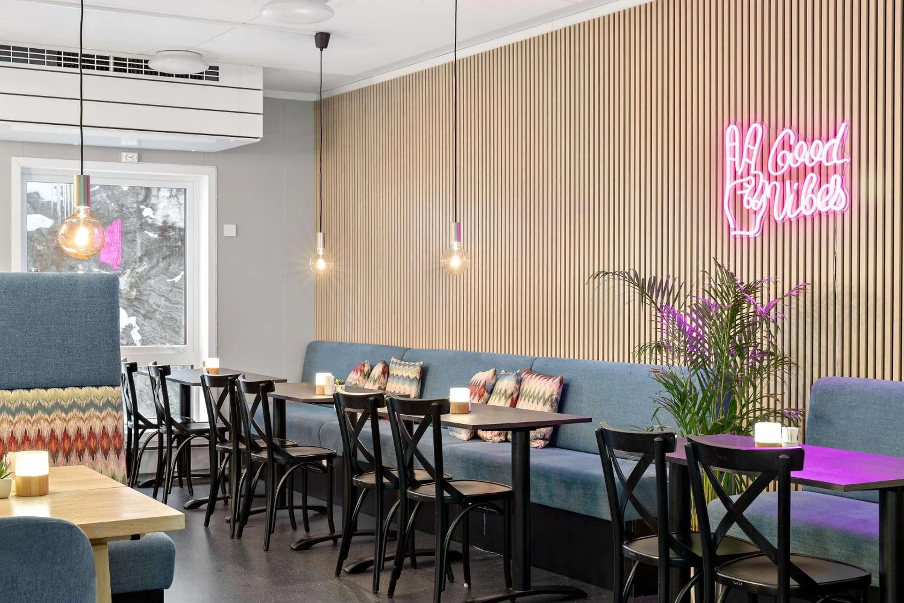 Restaurant/places to eat in Aiden by Best Western Harstad Narvik Airport