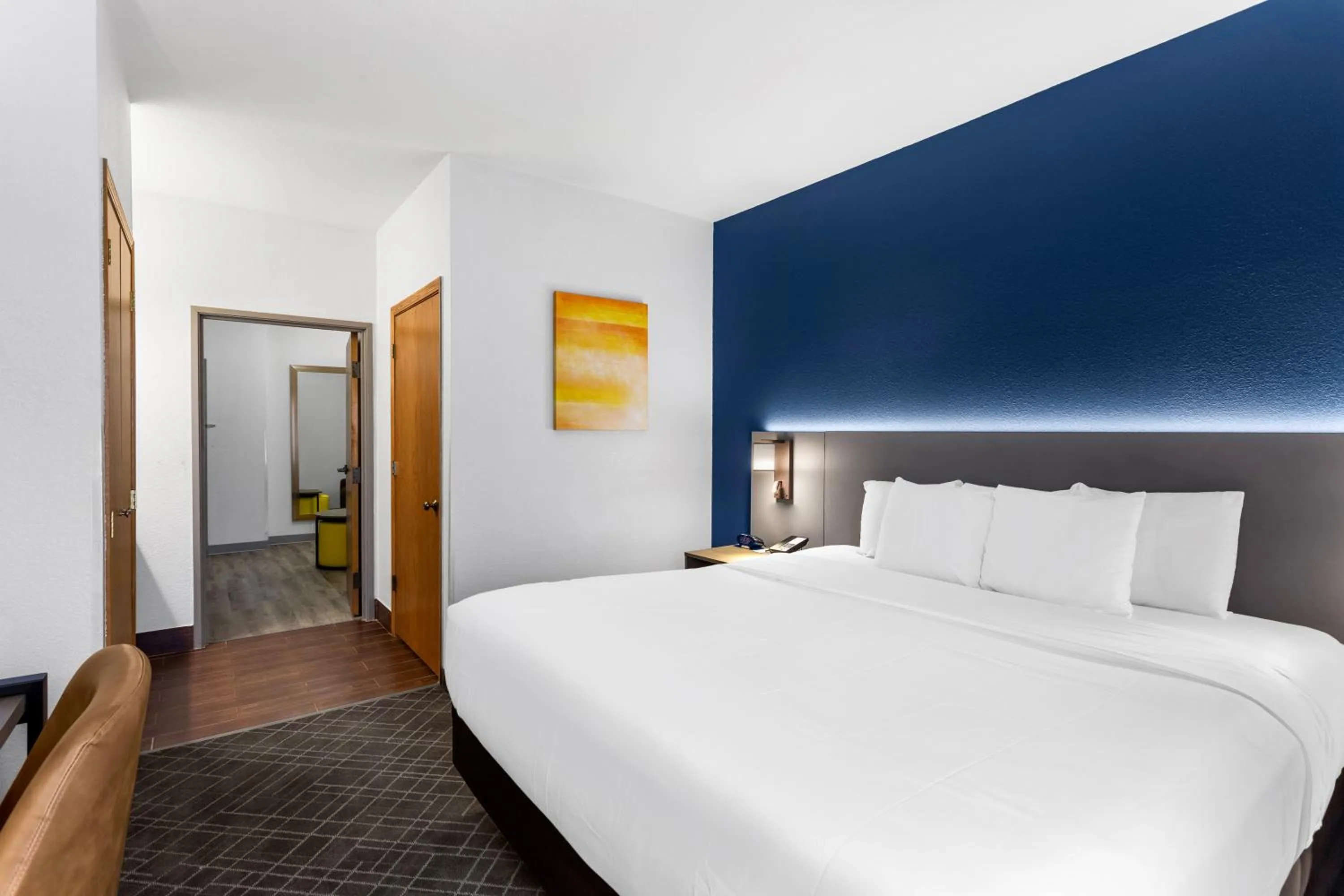 Bed in Comfort Inn & Suites Kenosha-Pleasant Prairie