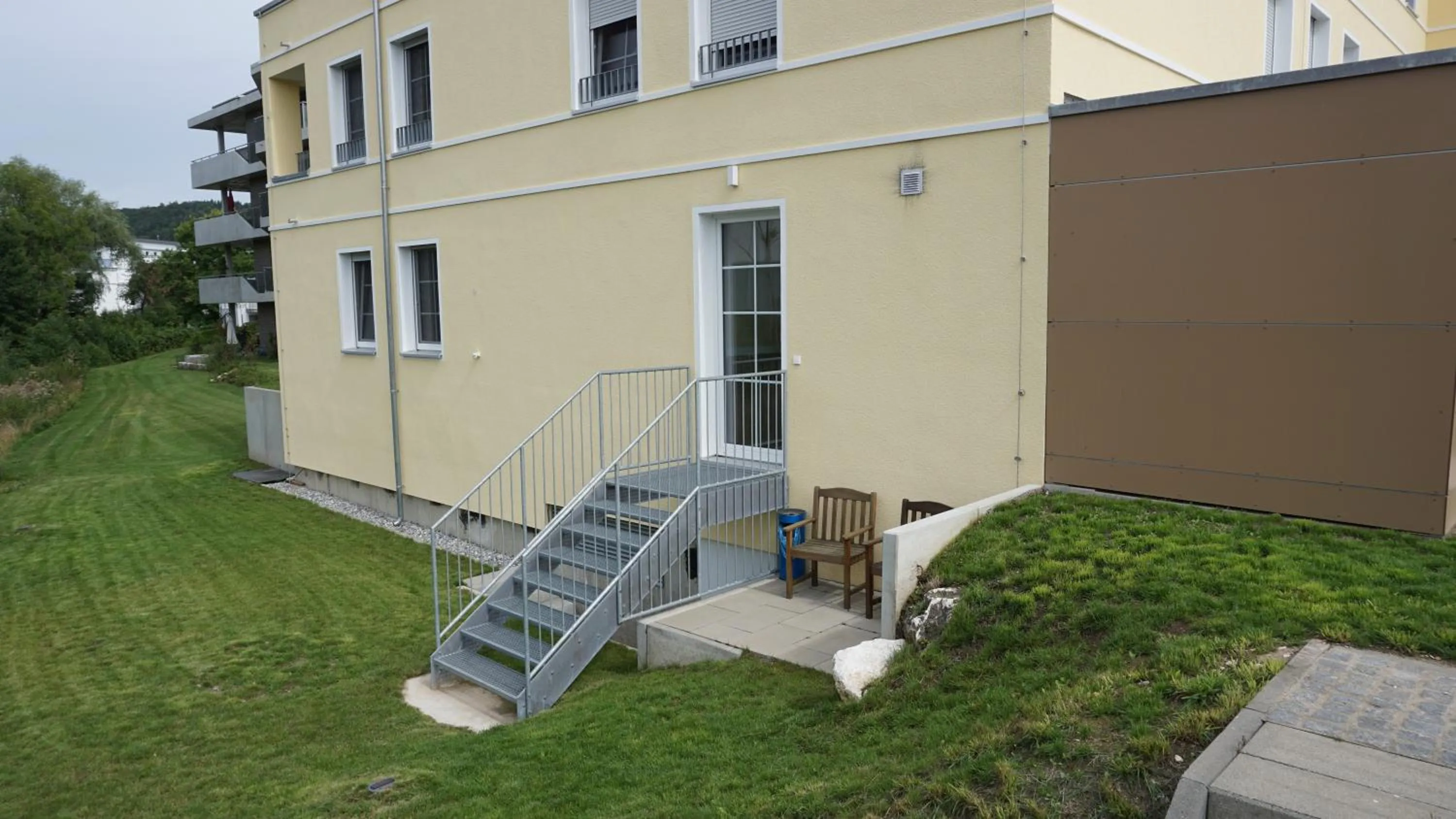 Standard Apartment in Blue Riverside Apartments