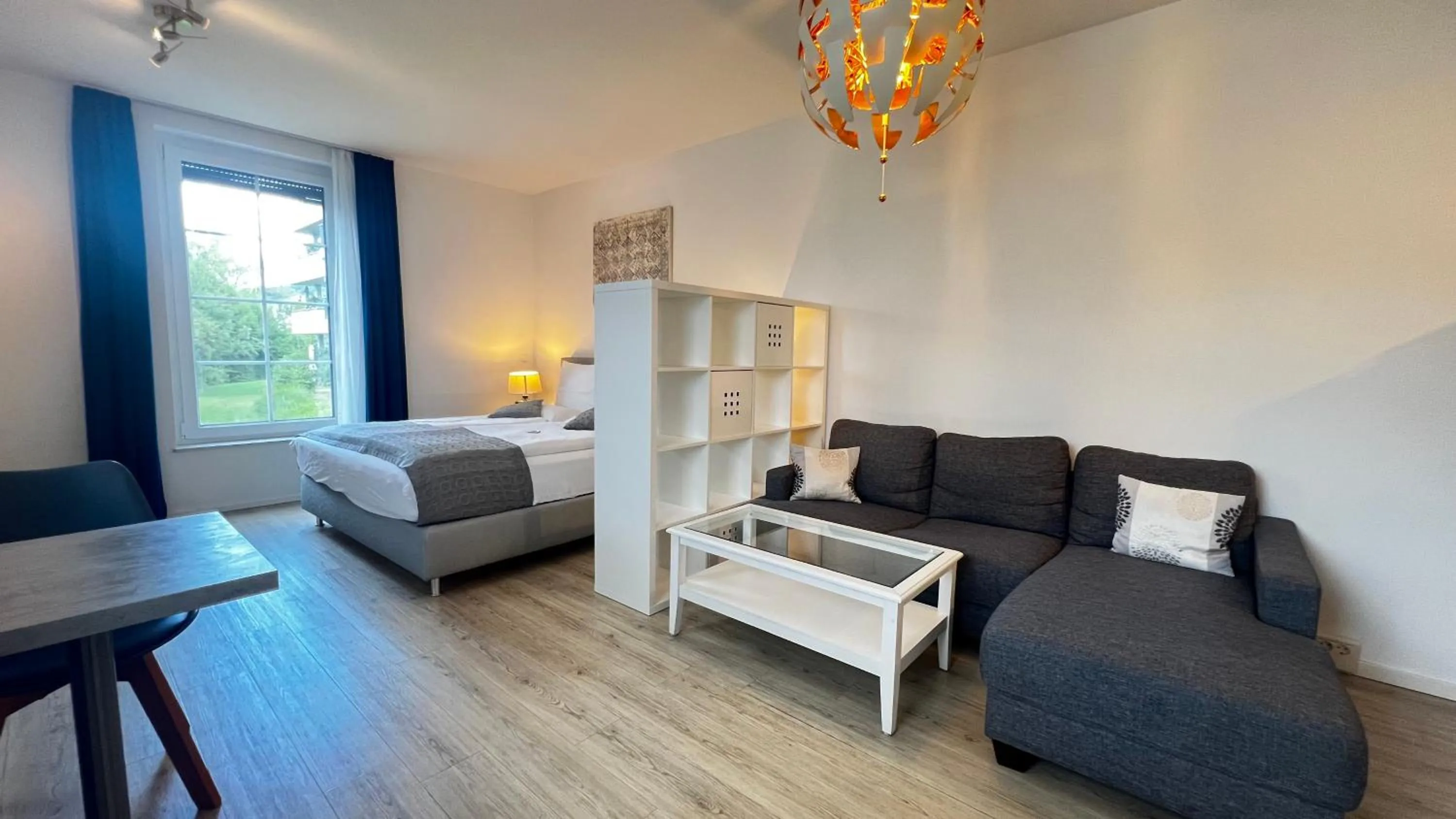 Photo of the whole room in Blue Riverside Apartments