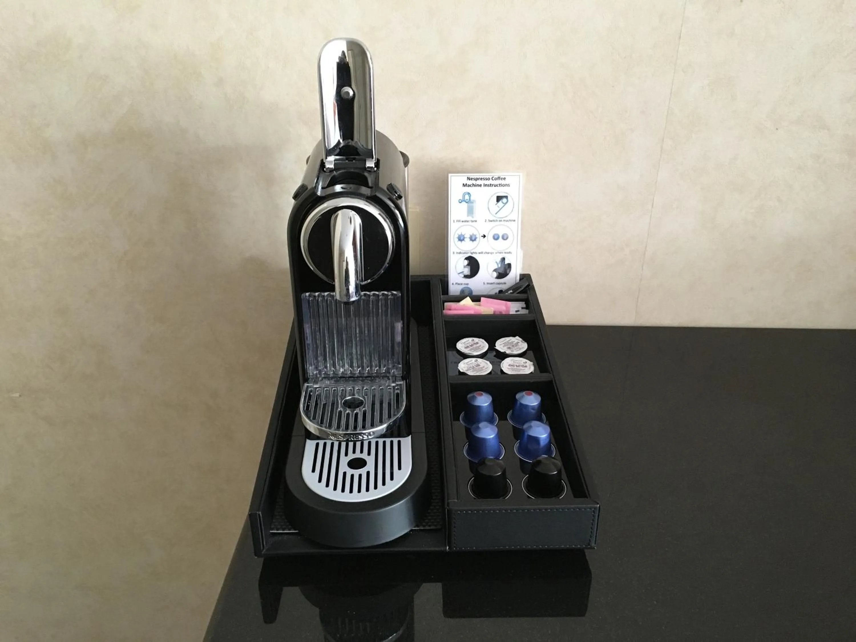 Coffee/tea facilities in Chestnut Hill Hotel