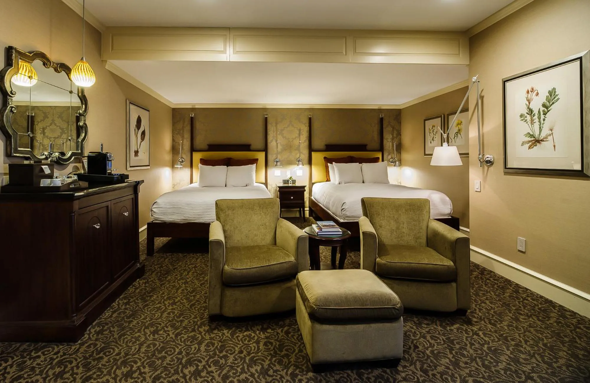 Bed in Chestnut Hill Hotel