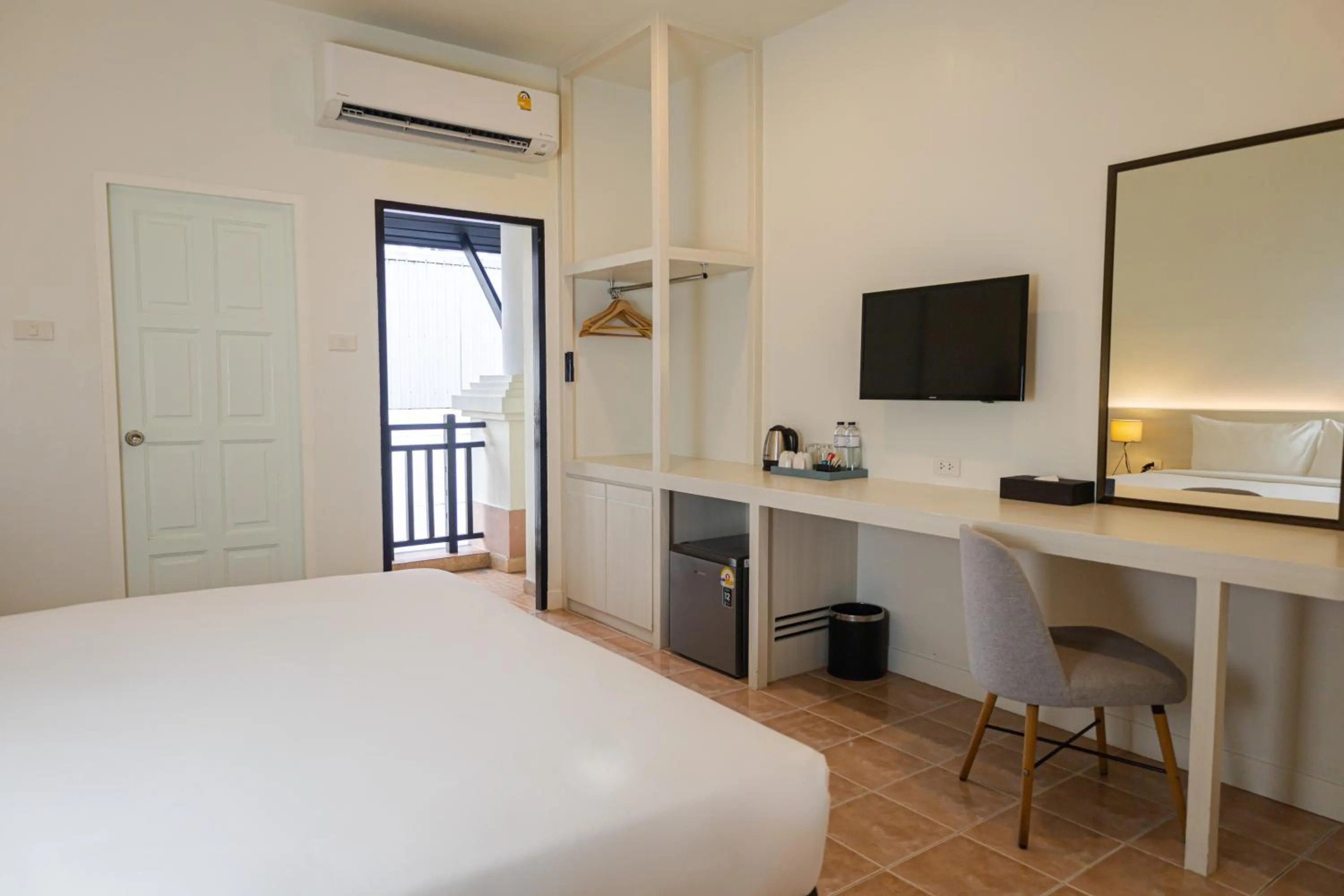 Bedroom, Bed in Amata Patong