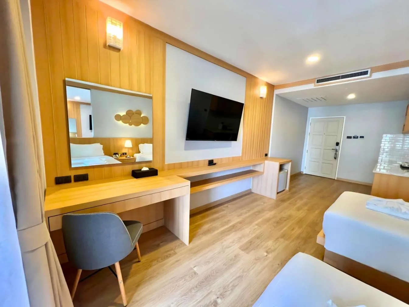 Bedroom, Bed in Amata Patong