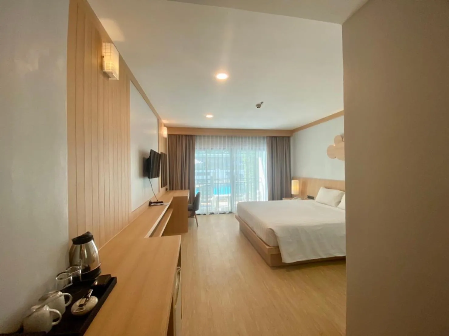 Bedroom, Bed in Amata Patong