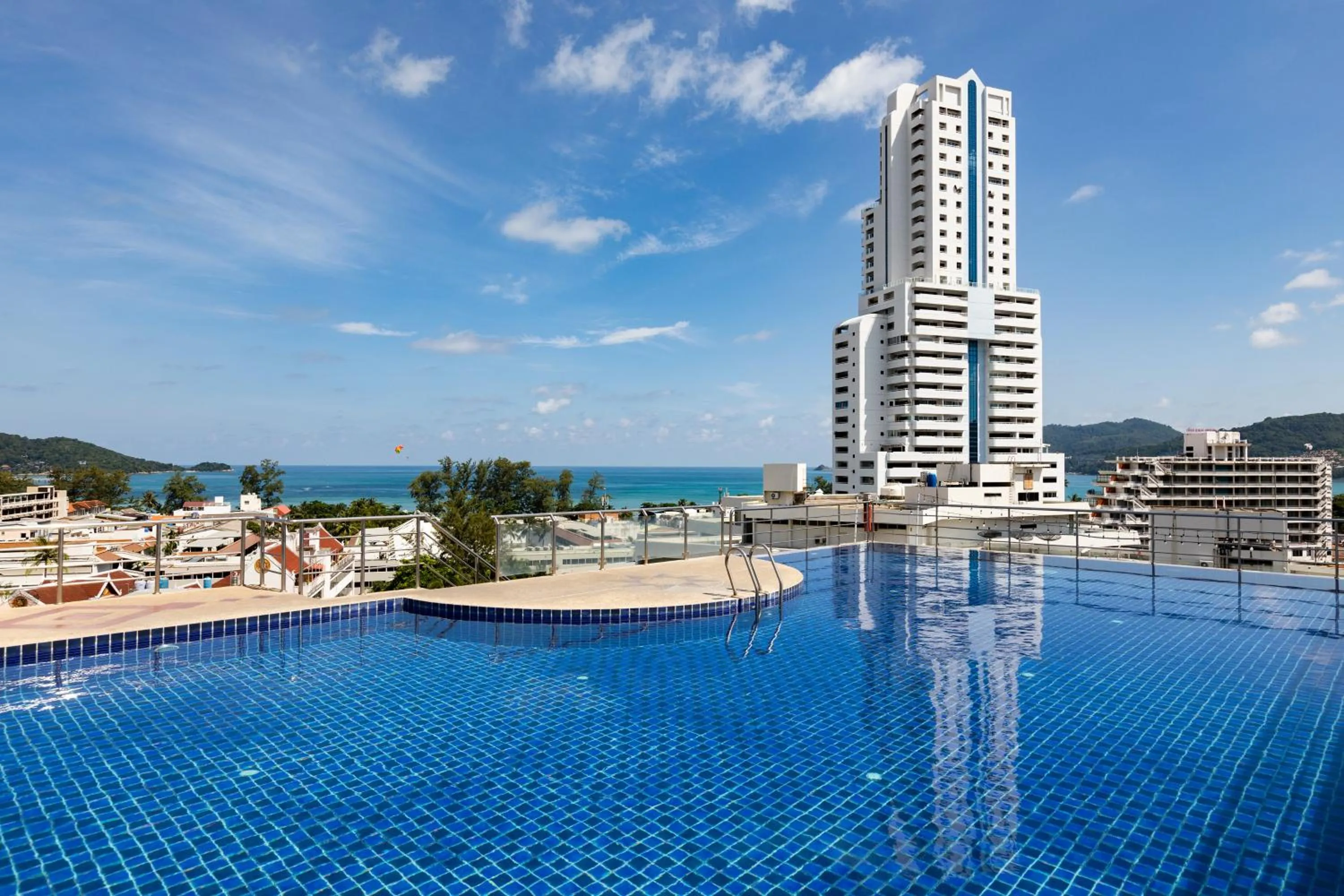Swimming pool in Amata Patong