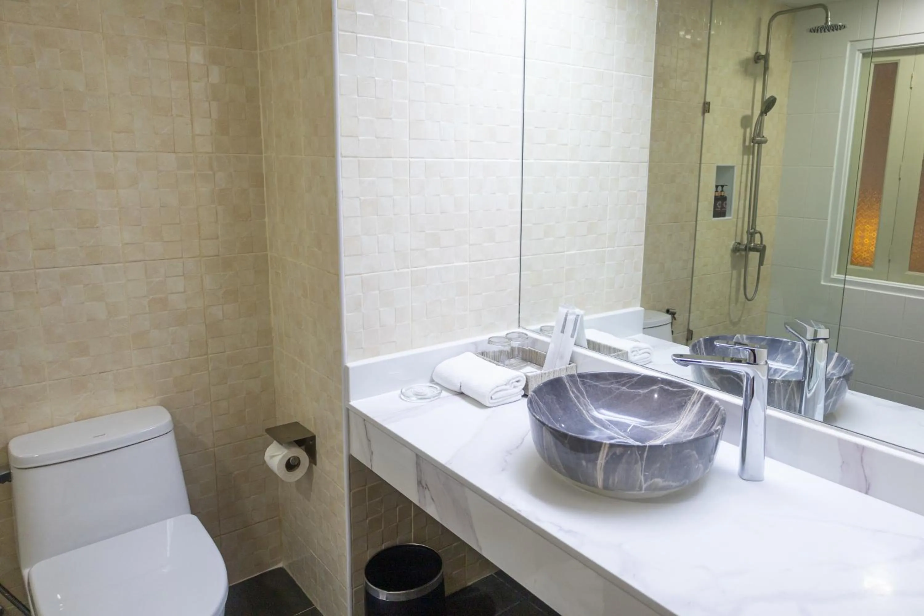 Bathroom in Amata Patong