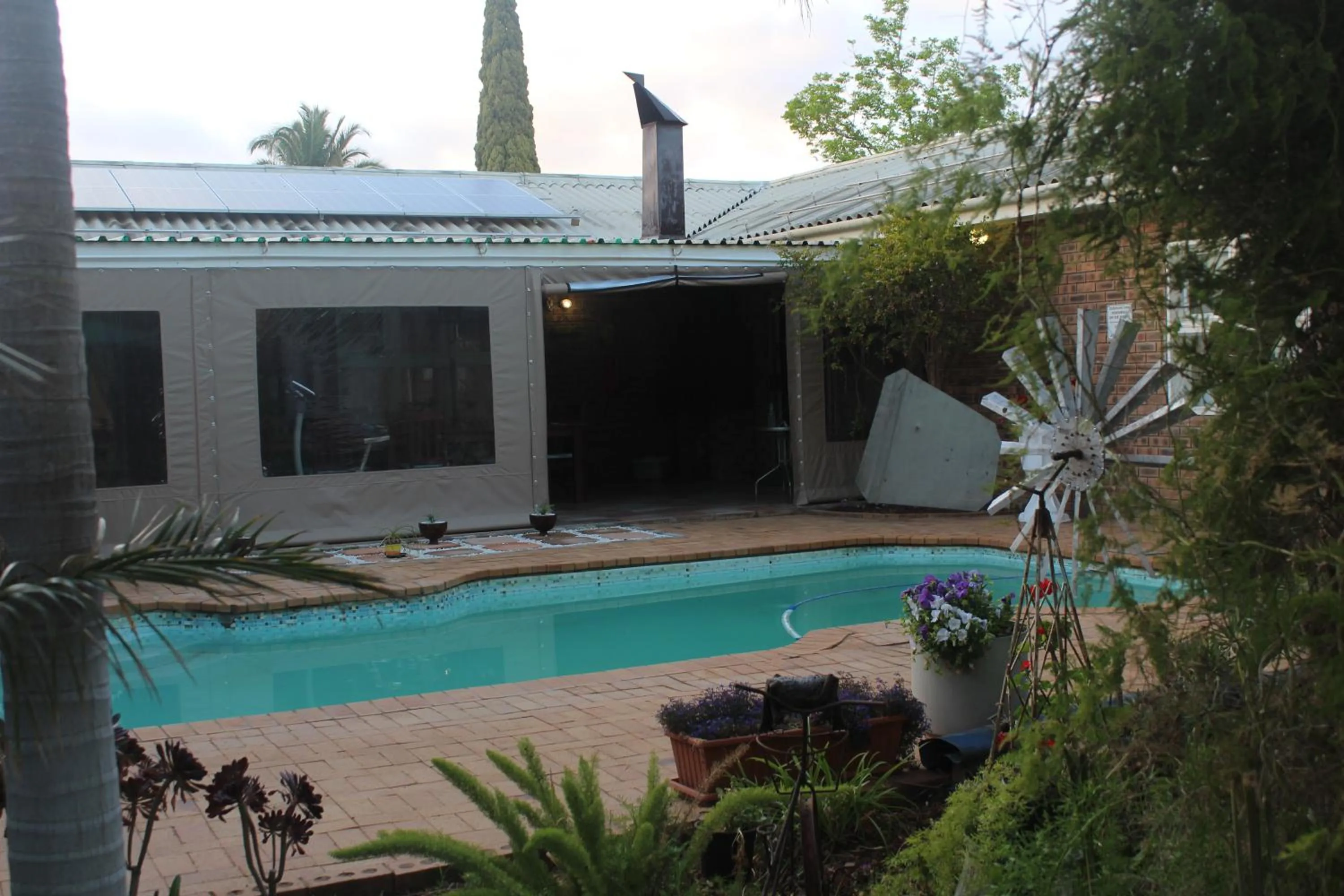 Swimming pool in The Golden Grape B&B