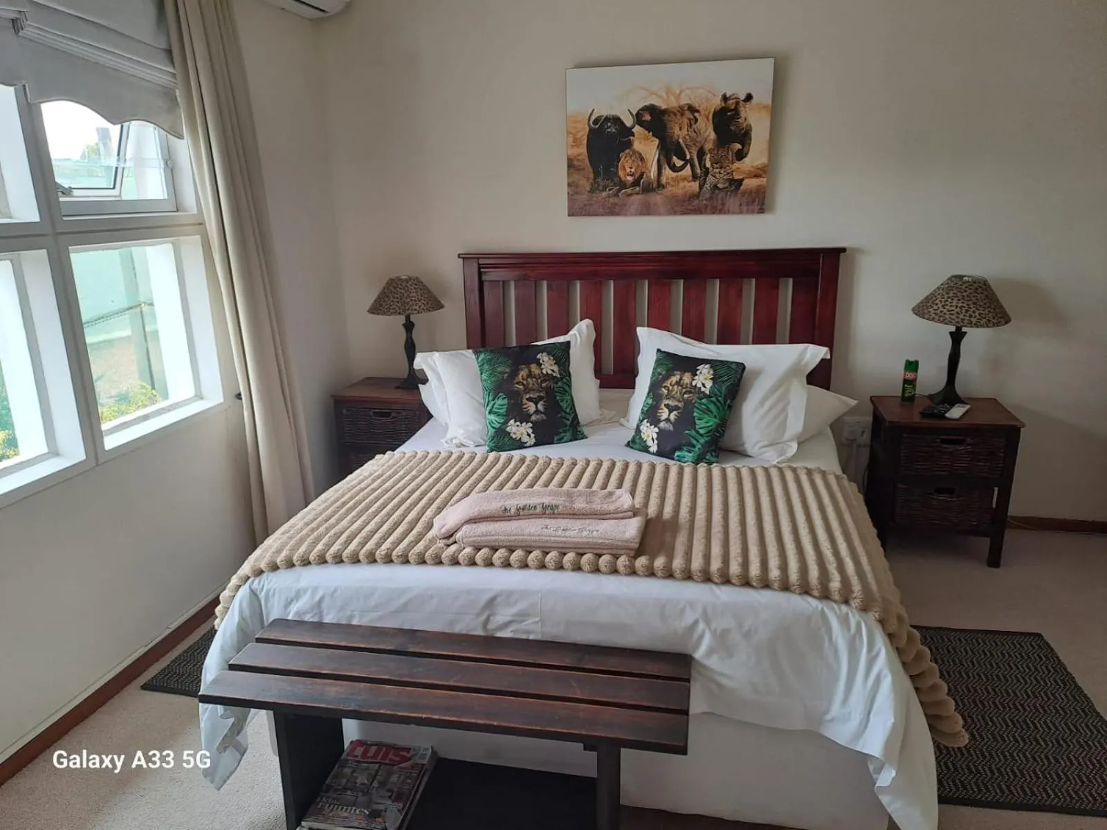 Bed in The Golden Grape B&B