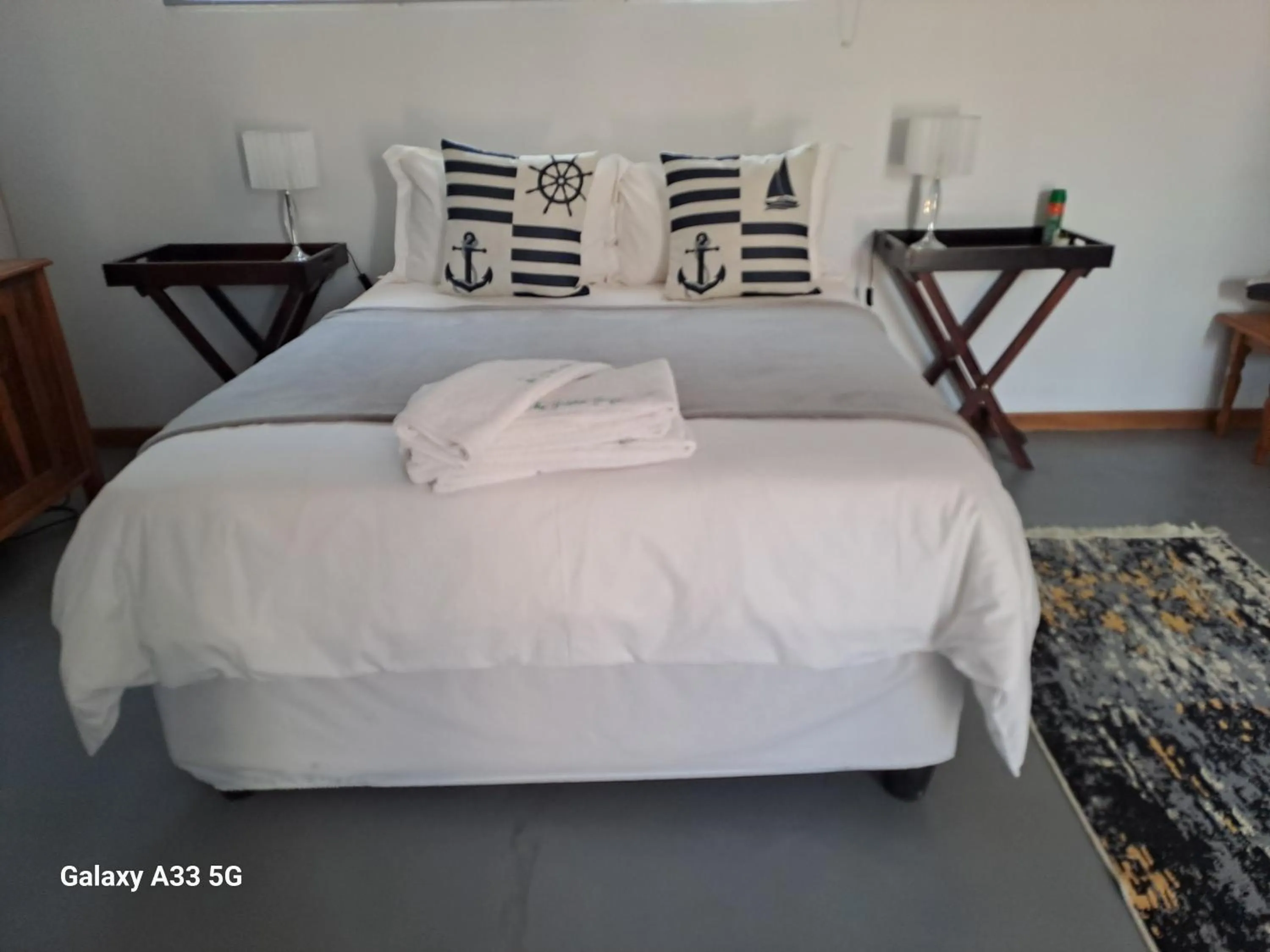 Bed in The Golden Grape B&B