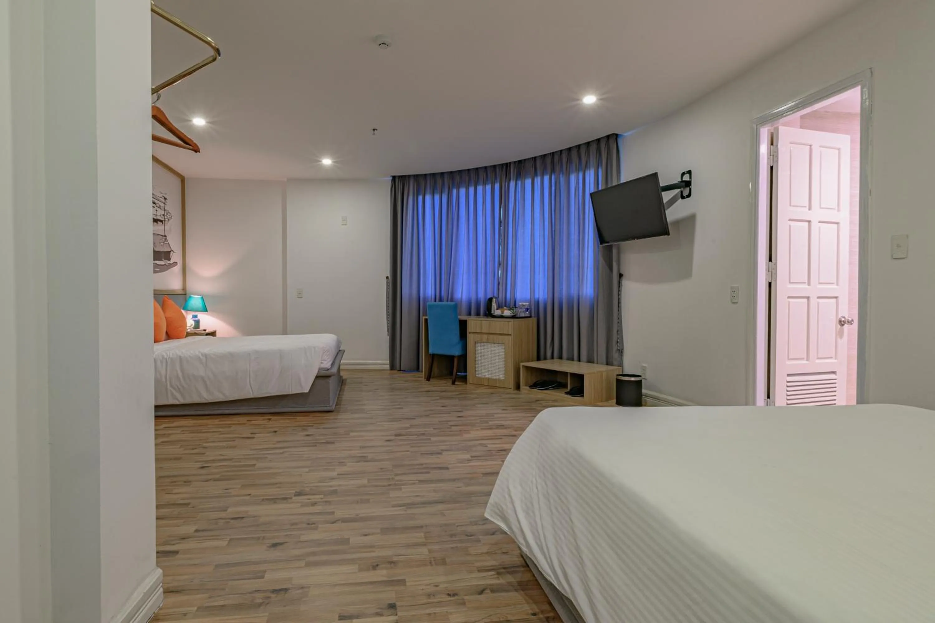 Photo of the whole room, Bed in Cocochine Da Nang