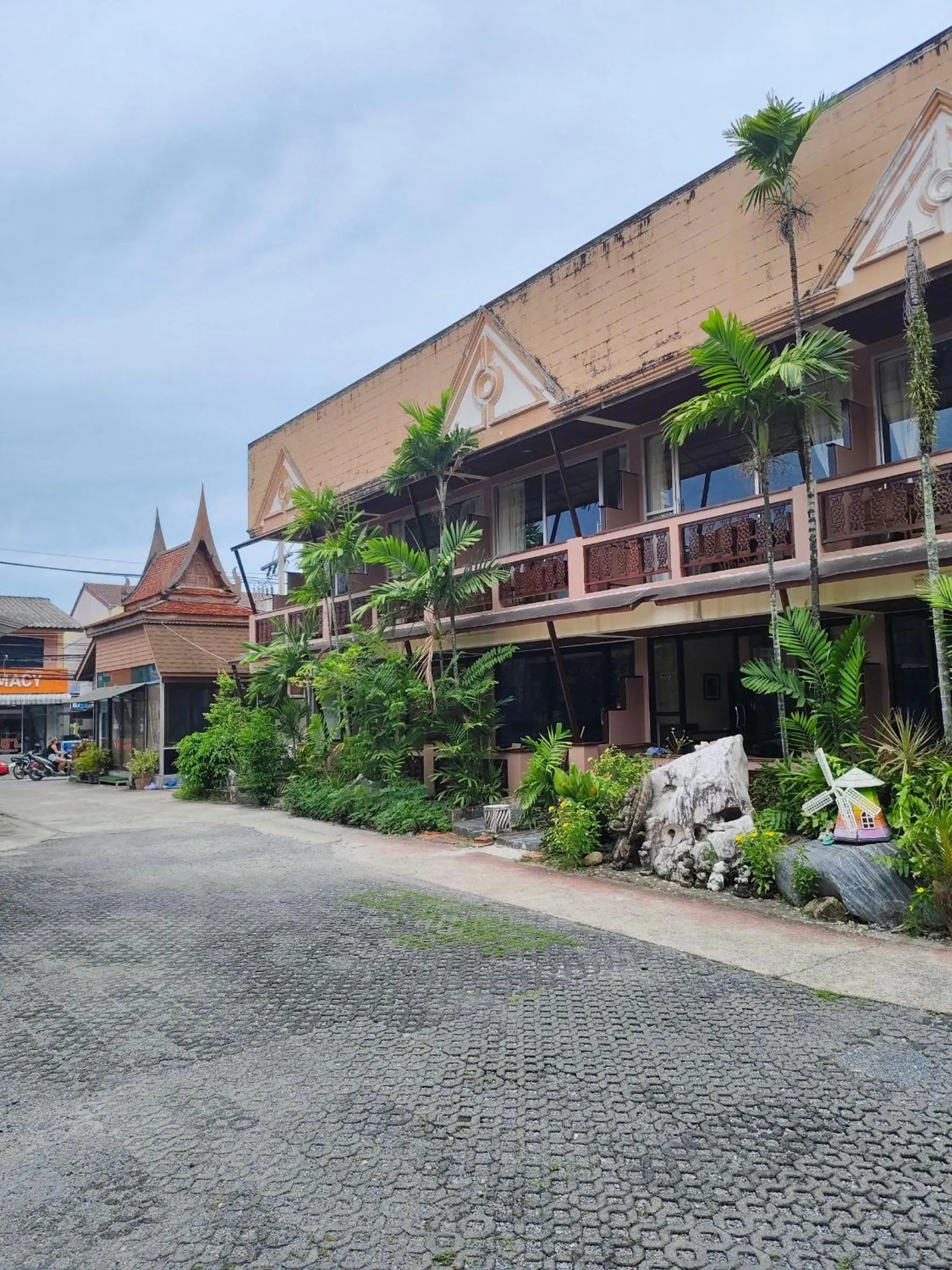 Property building in Grand Thai House Resort Lamai