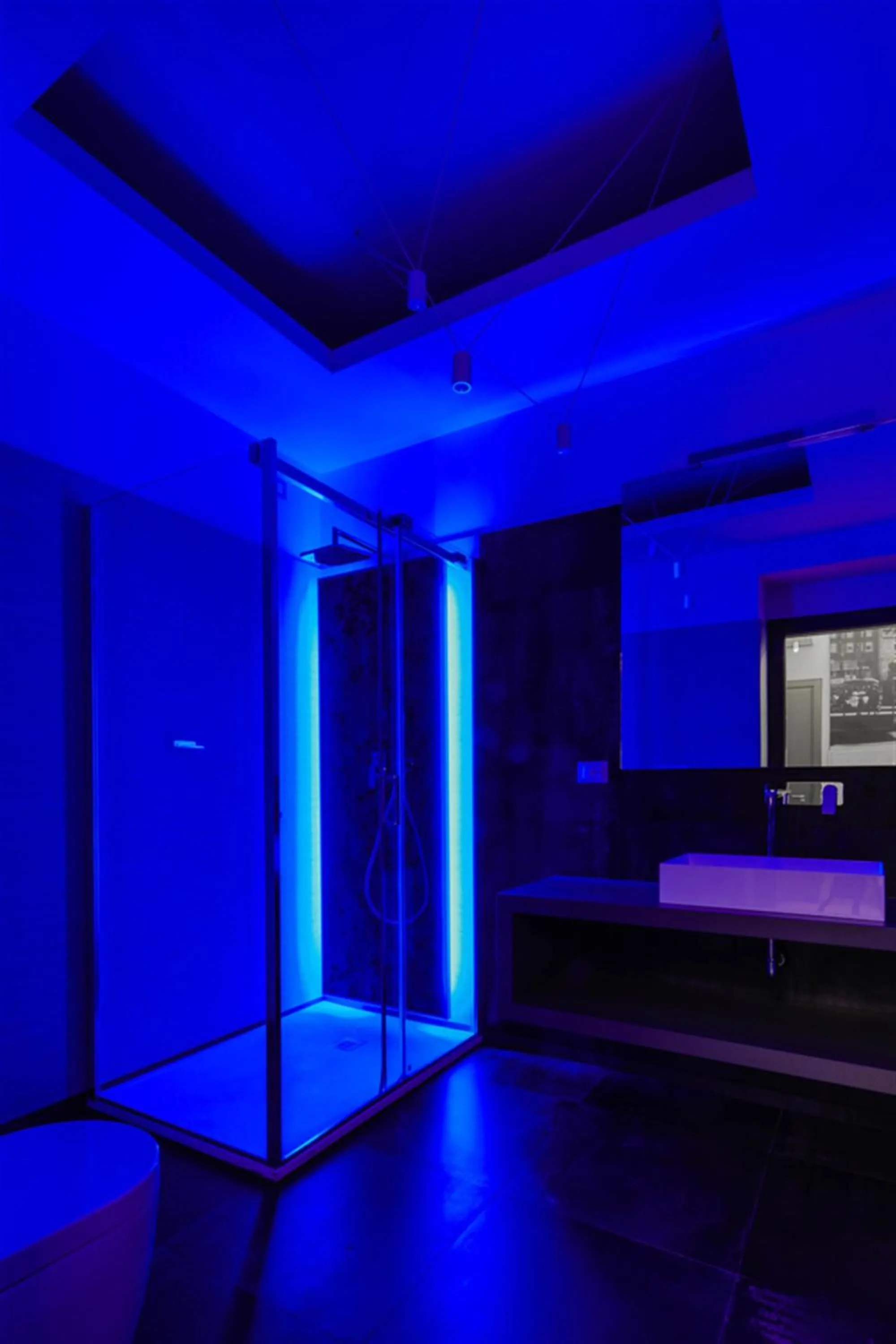 Bathroom in Via Veneto Luxury Suites