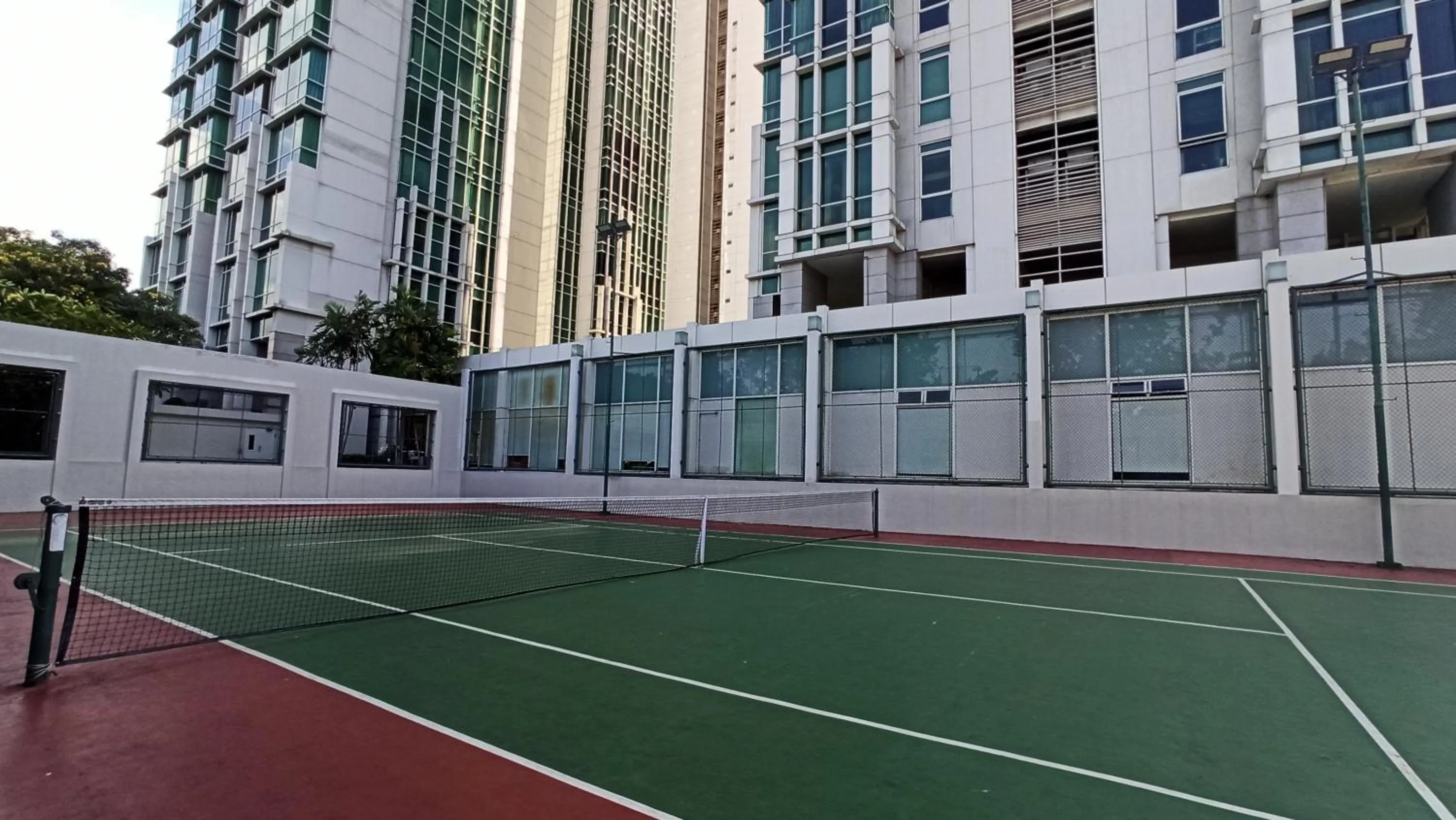 Table tennis in Fraser Residence Sudirman Jakarta