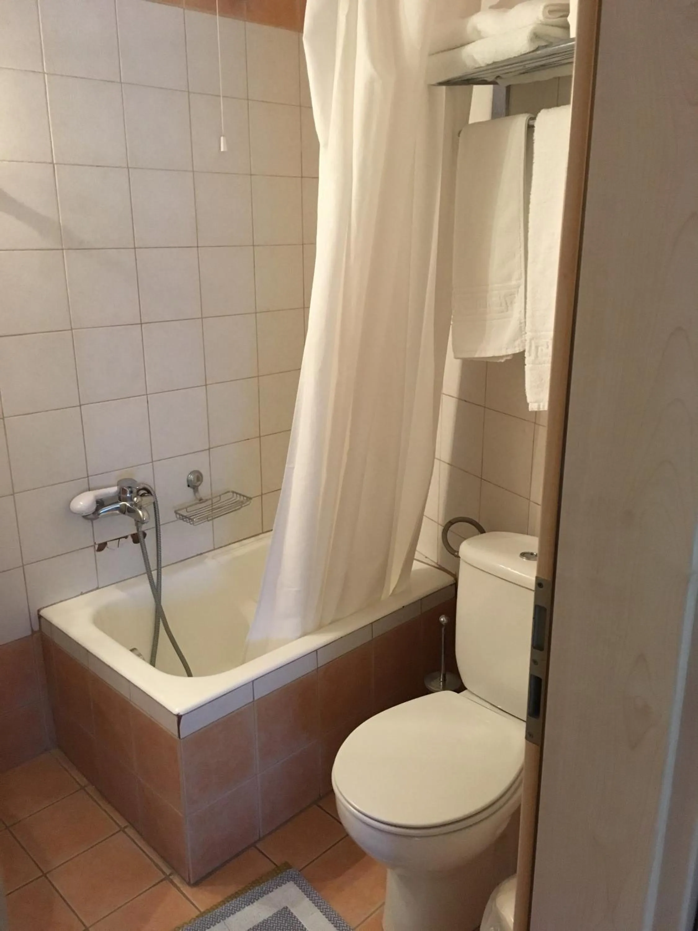 Hotel Orestion - Bike and motorcycle friendly hotel