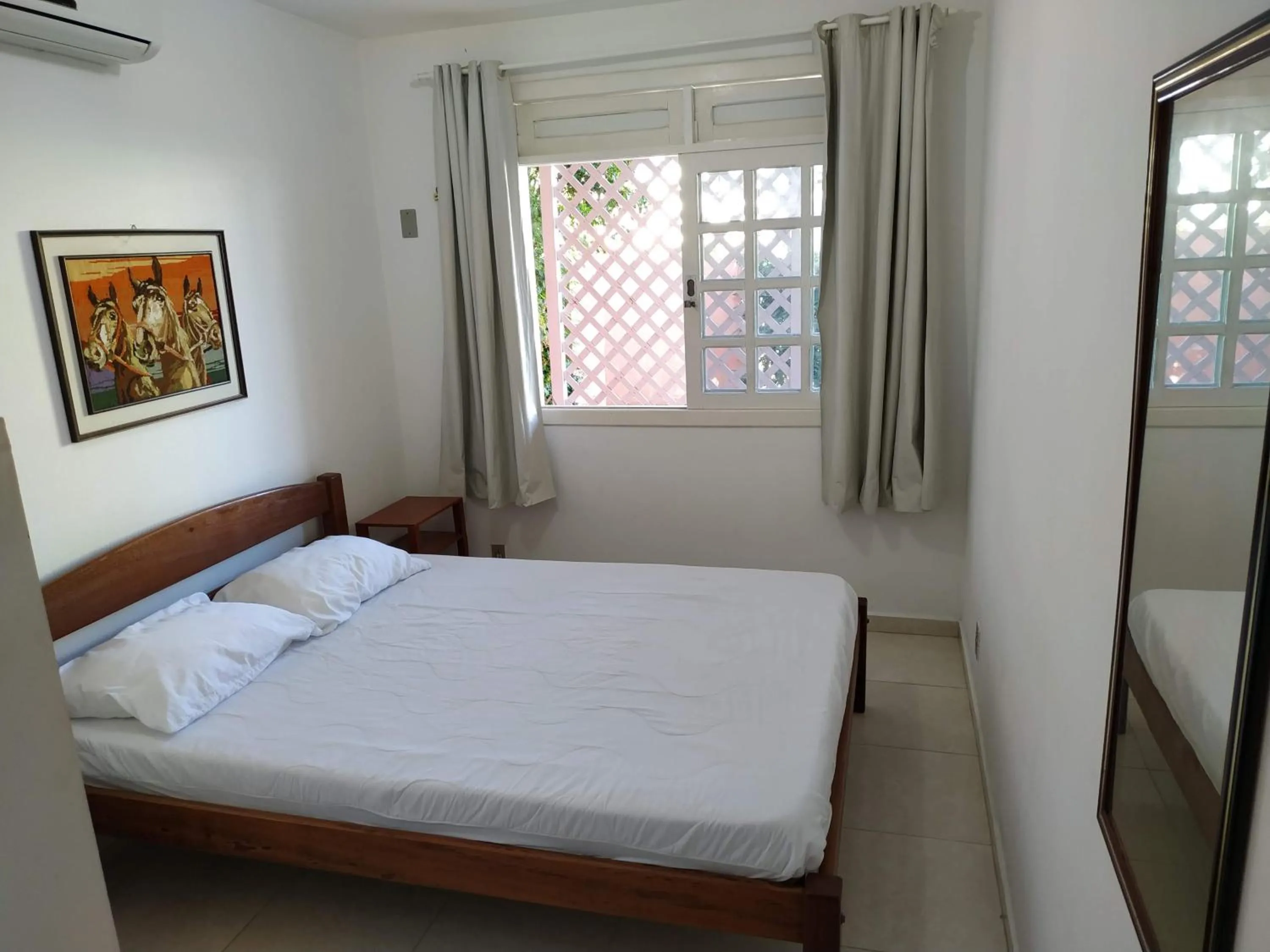 Bed in Residencial Praia Bombas