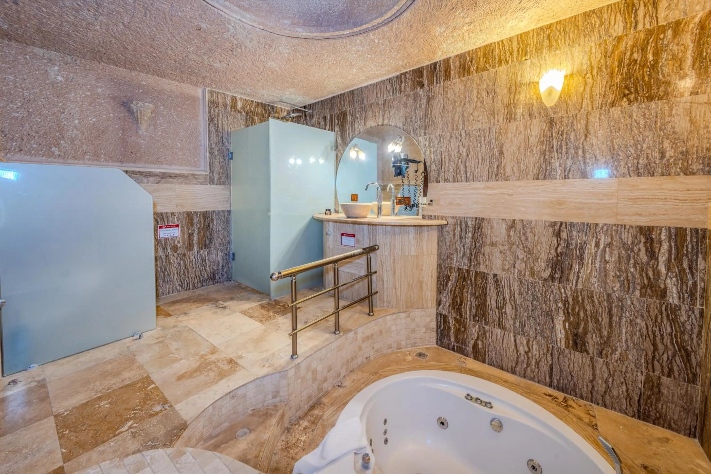 Shower in MDC Cave Hotel Cappadocia