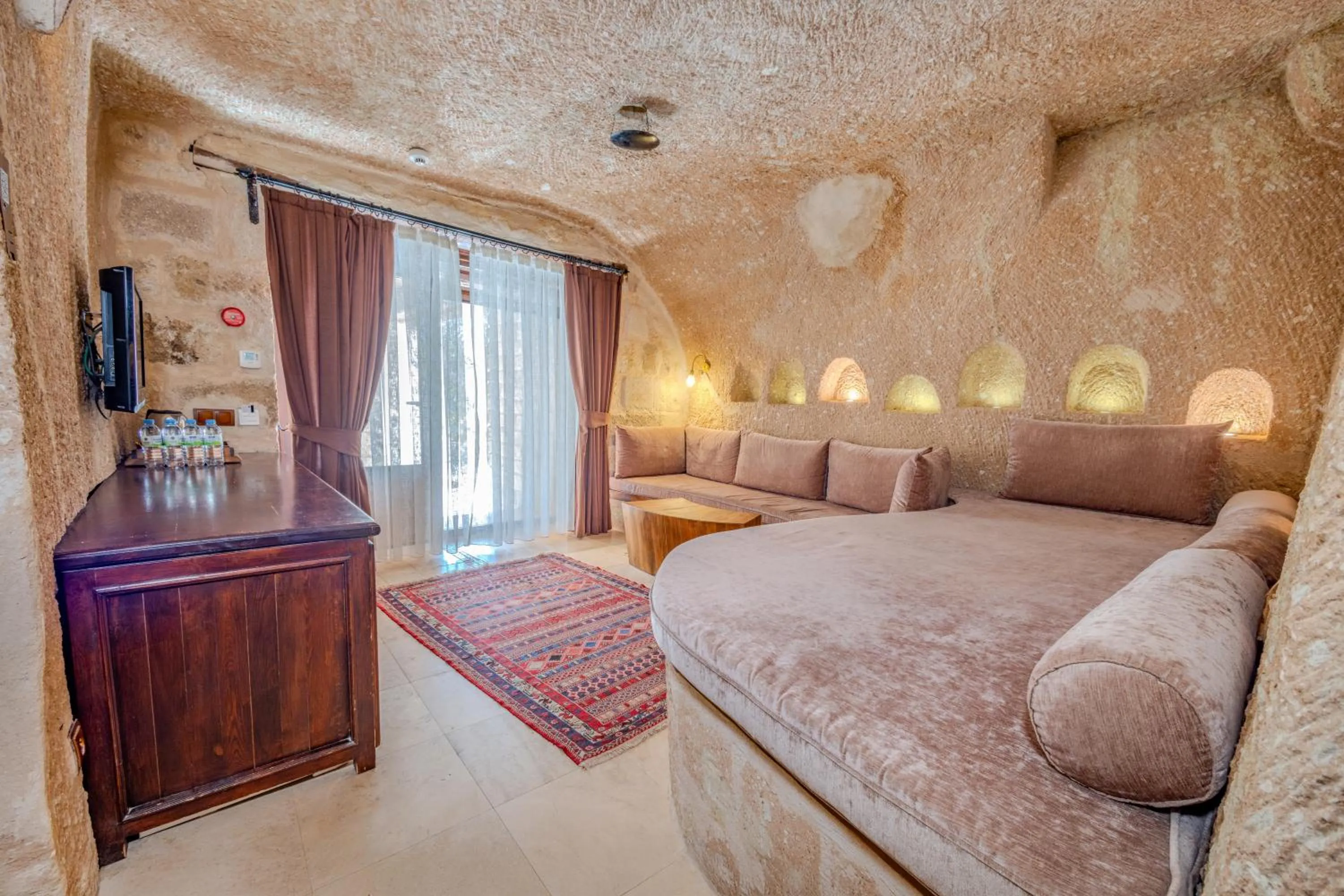 Living room, Bed in MDC Cave Hotel Cappadocia