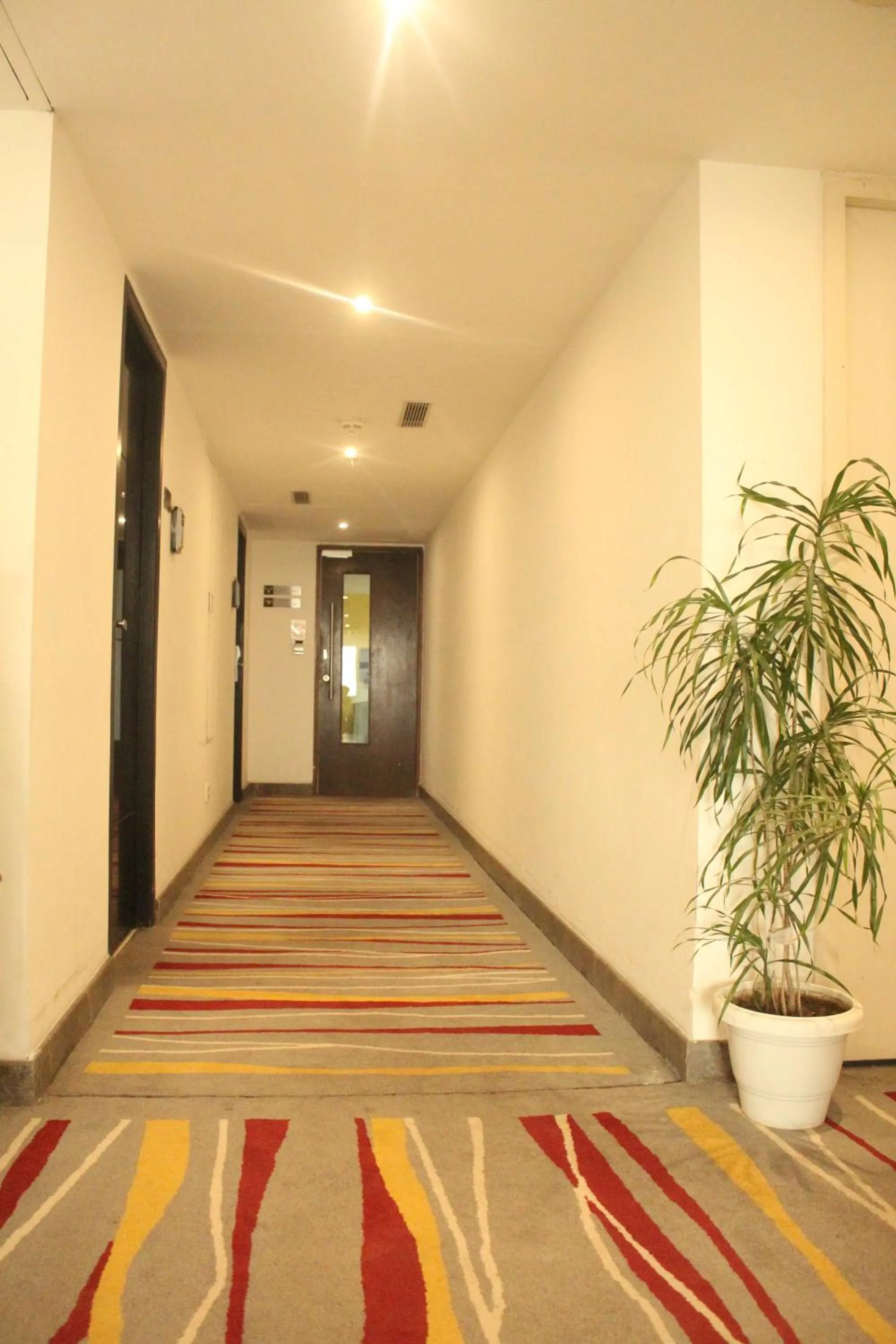 Area and facilities in Keys Select by Lemon Tree Hotels, Ludhiana