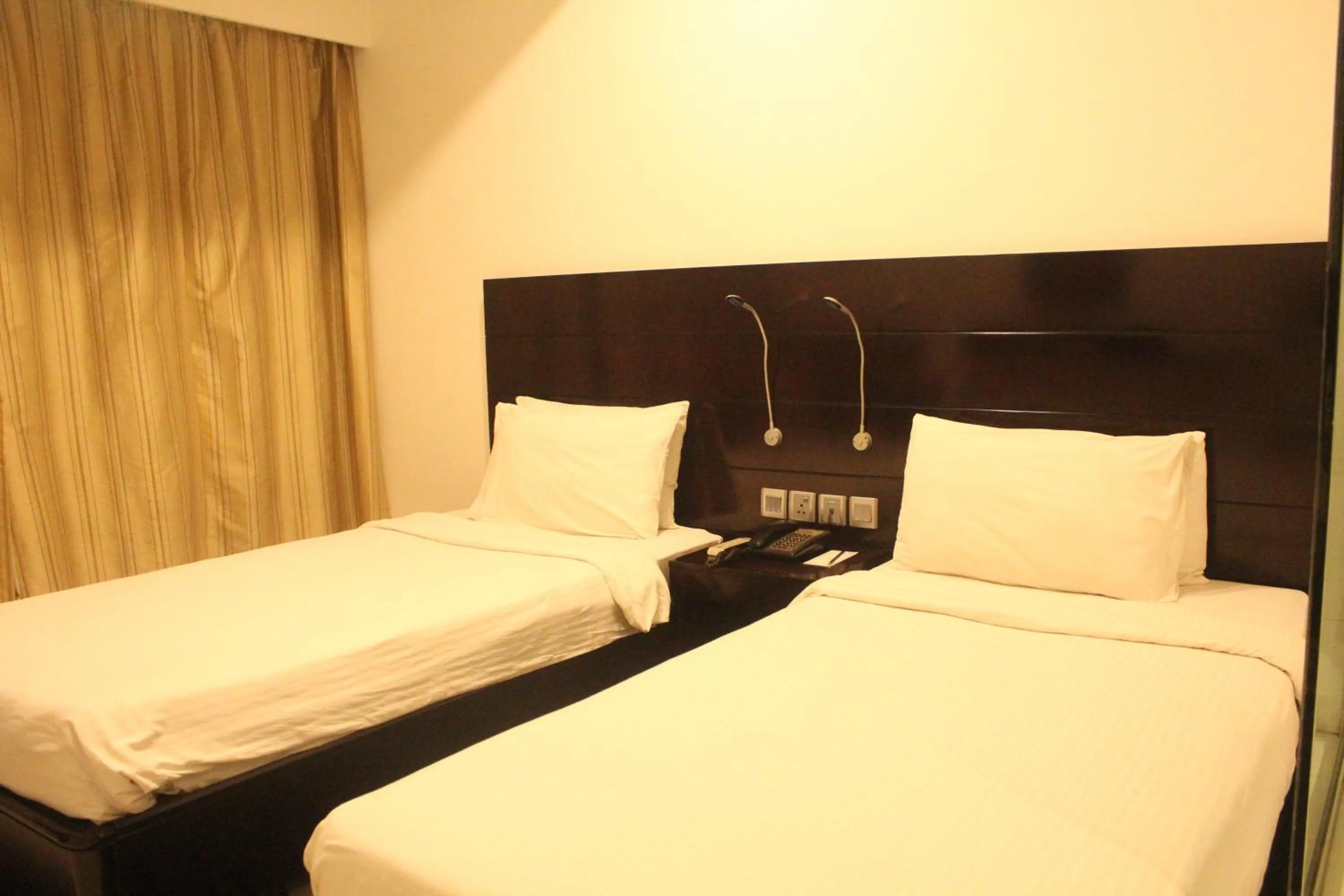 Bedroom, Bed in Keys Select by Lemon Tree Hotels, Ludhiana
