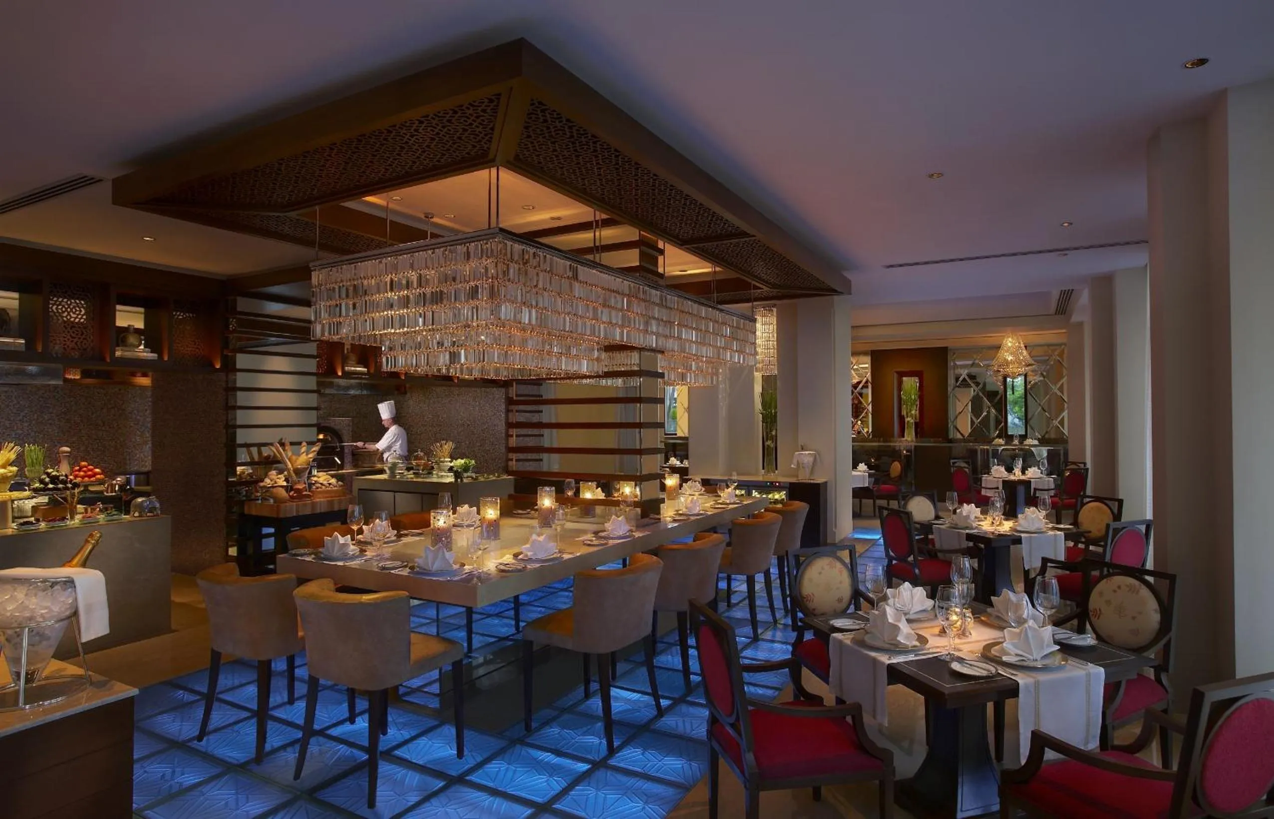 Restaurant/places to eat in The Leela Palace Udaipur