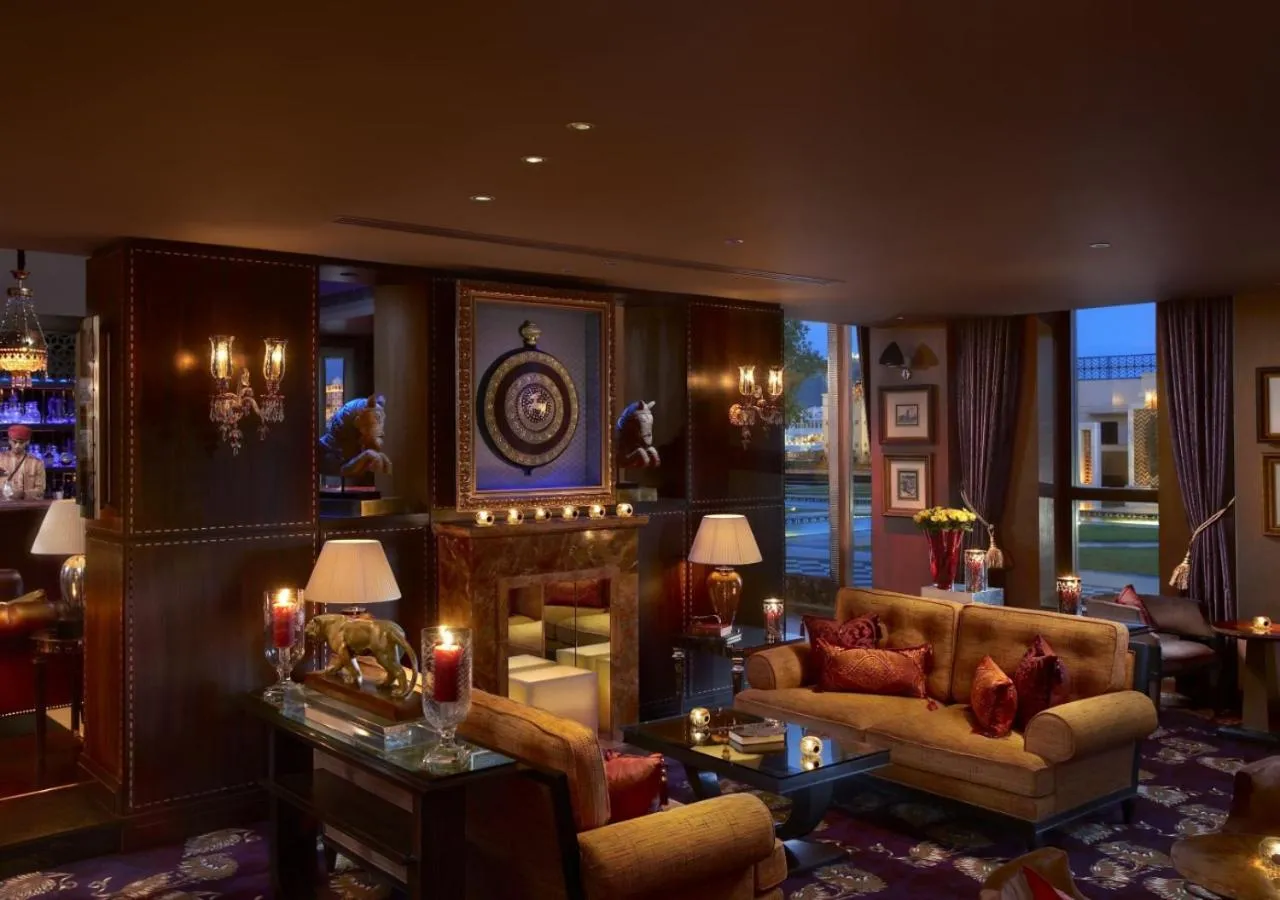 Lounge or bar in The Leela Palace Udaipur