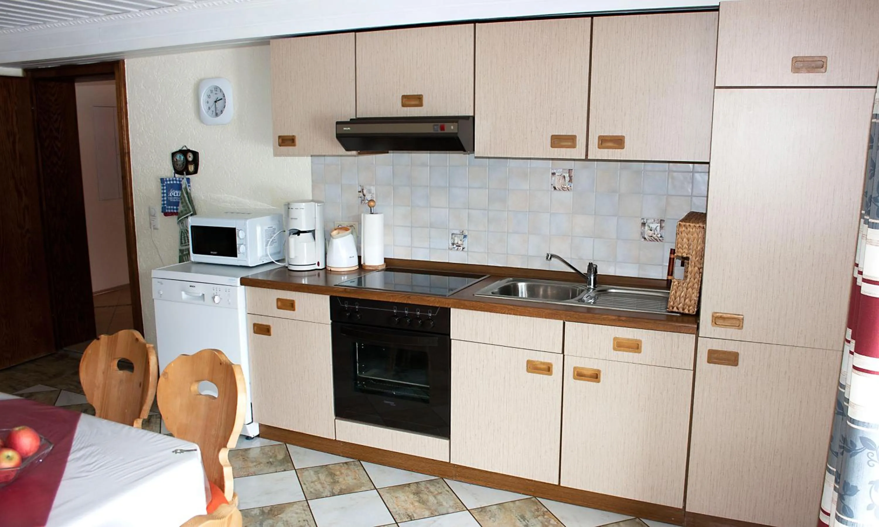 Kitchen or kitchenette in Ferienwohnung Haus Franziska