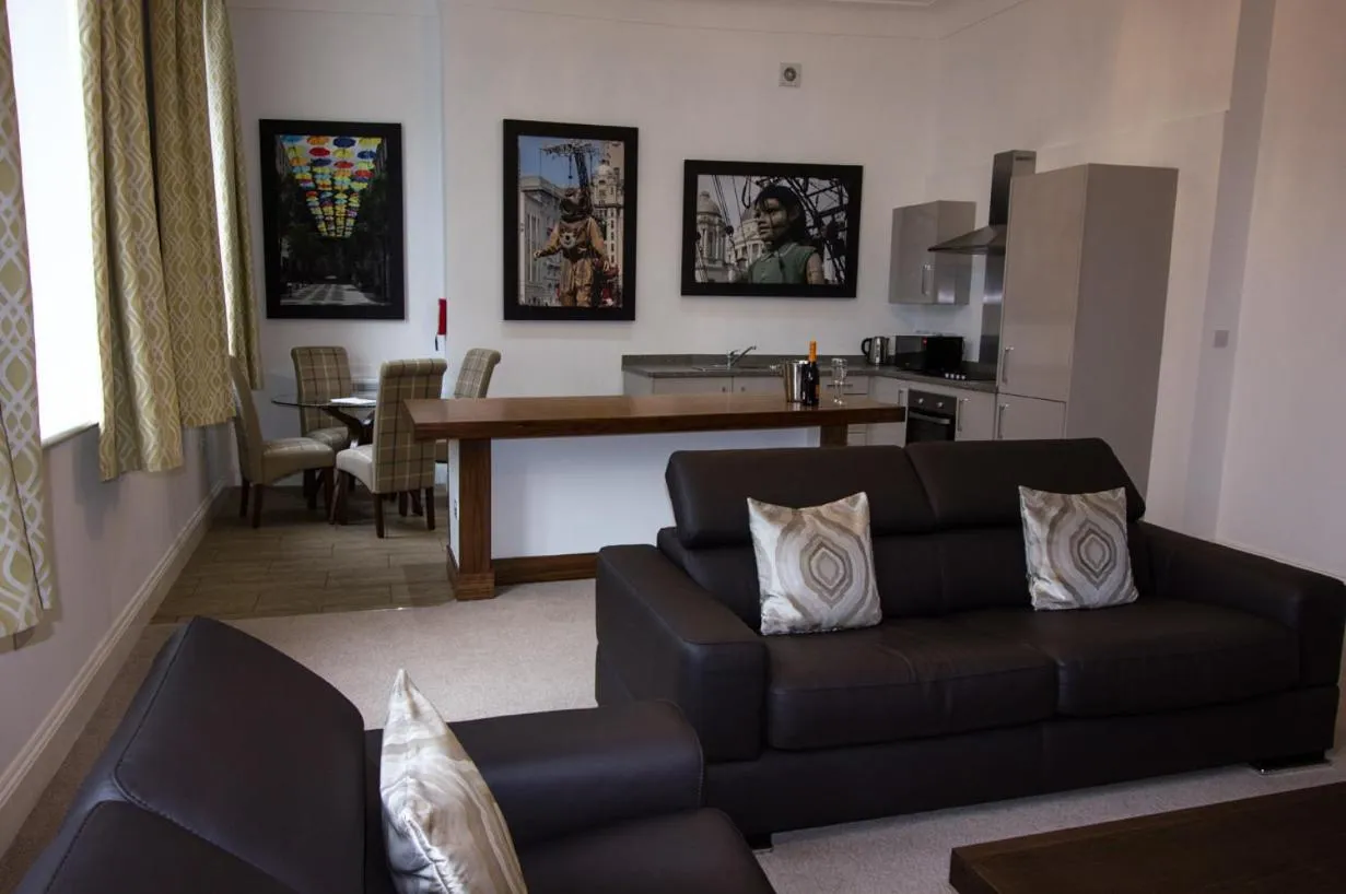 Lounge or bar in The Castle Collection 14 Cook Street