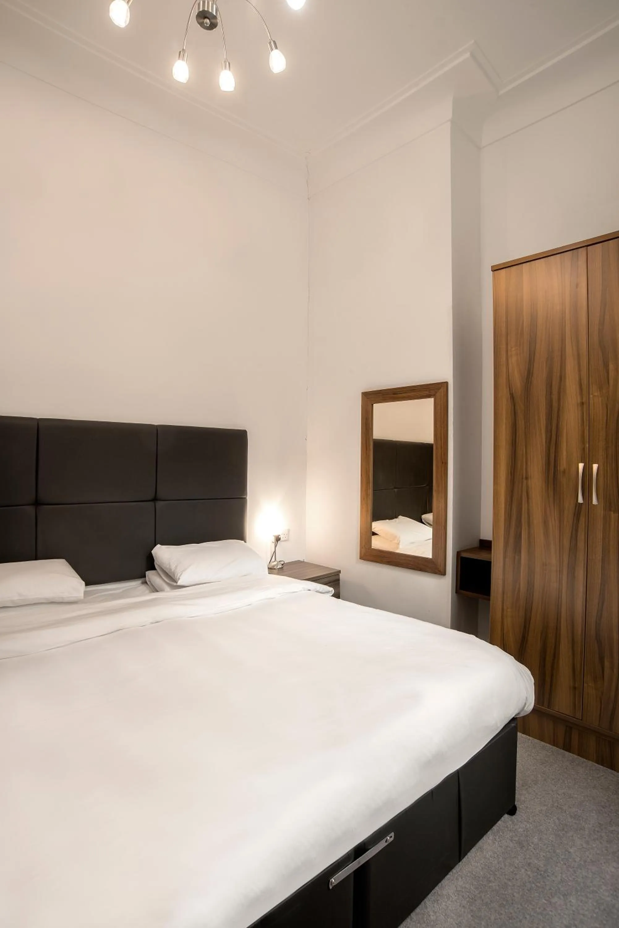 Bedroom, Bed in The Castle Collection 14 Cook Street