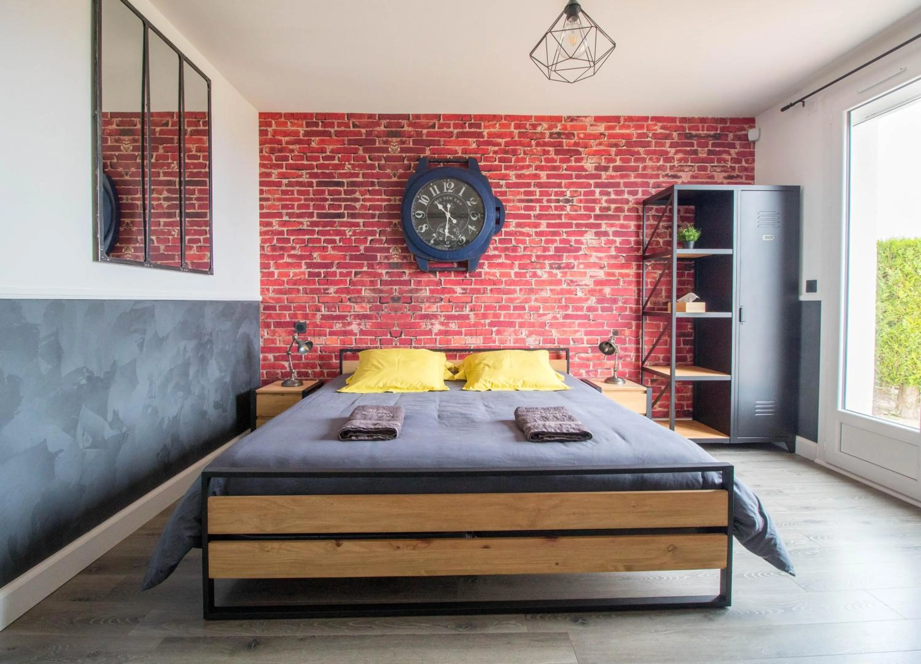 Photo of the whole room in Chambres d'hôtes Villa Volcano