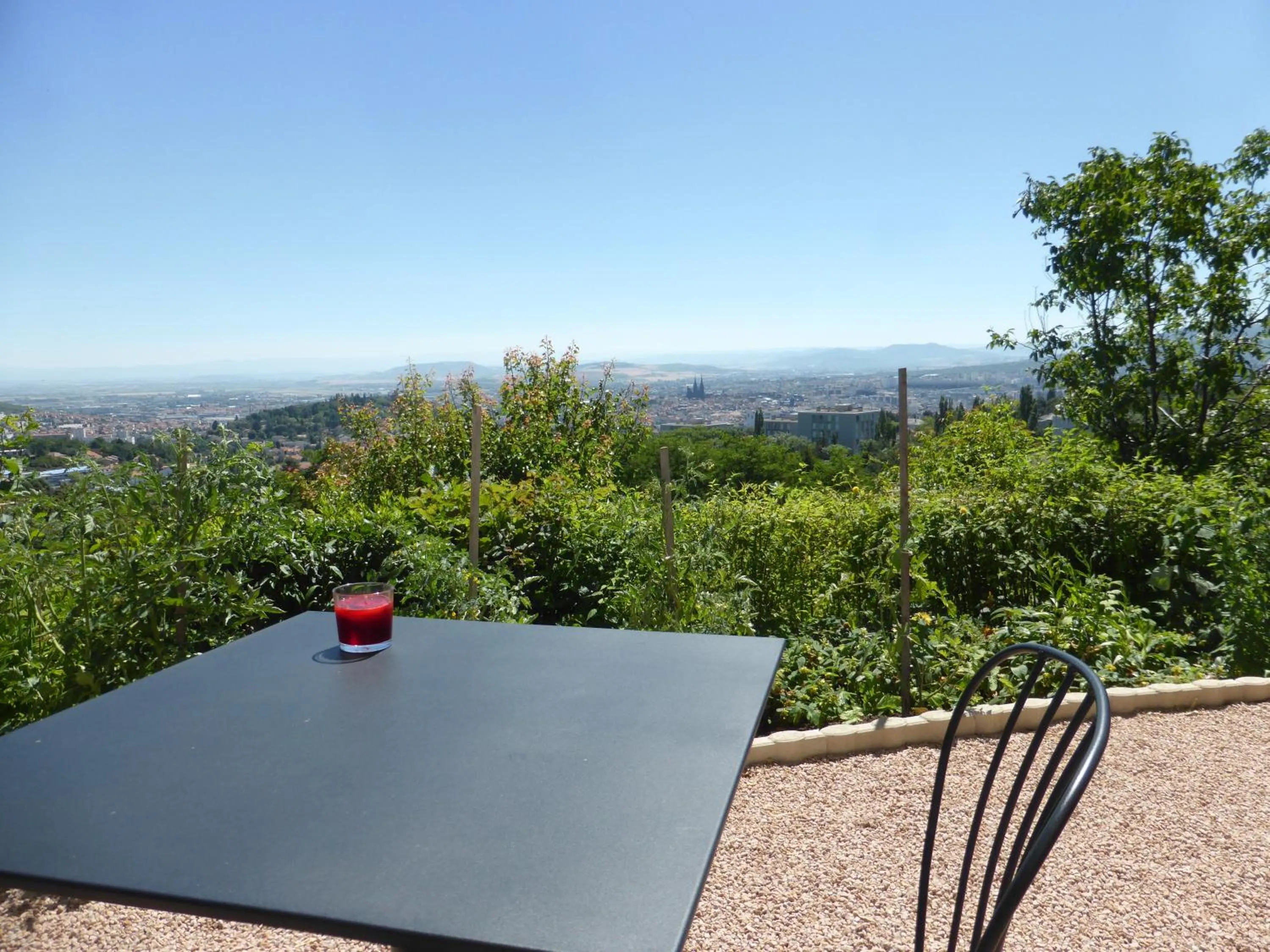 City view in Chambres d'hôtes Villa Volcano
