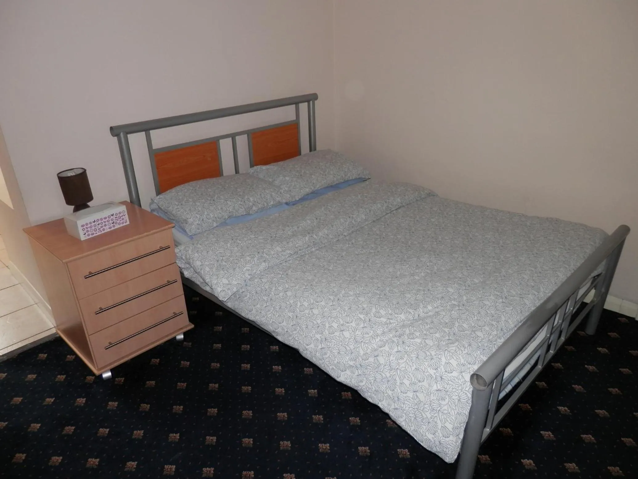 Property building, Bed in Shamrock Guest House